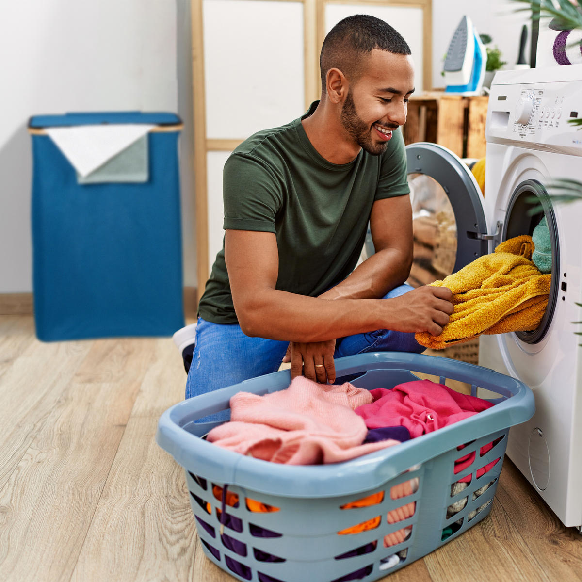 WÄSCHEKORB - Dunkelblau, Holz/Textil (54/75/34cm) - Relaxdays