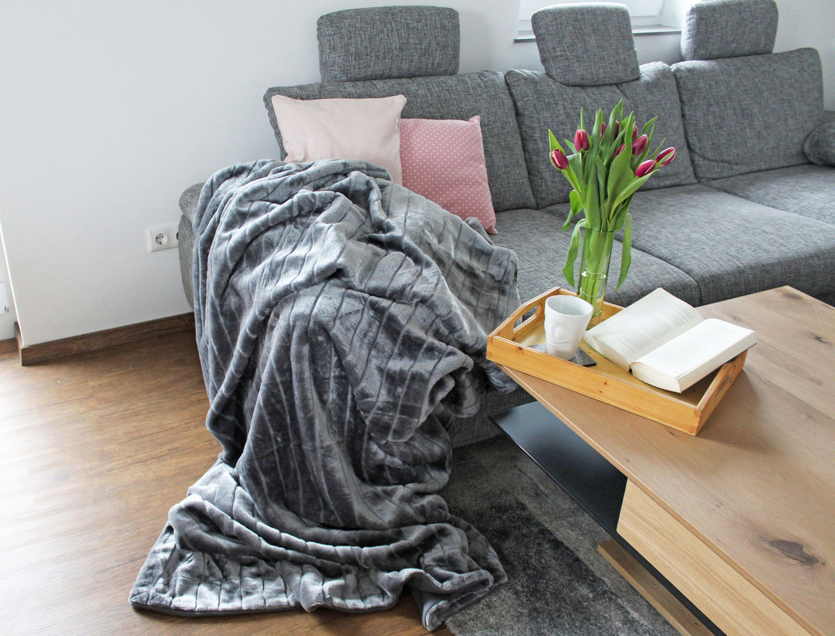 KUSCHELDECKE, 150x200 cm, 100% Polyester, Grau - Grau, Textil (150/200cm) - Zollner
