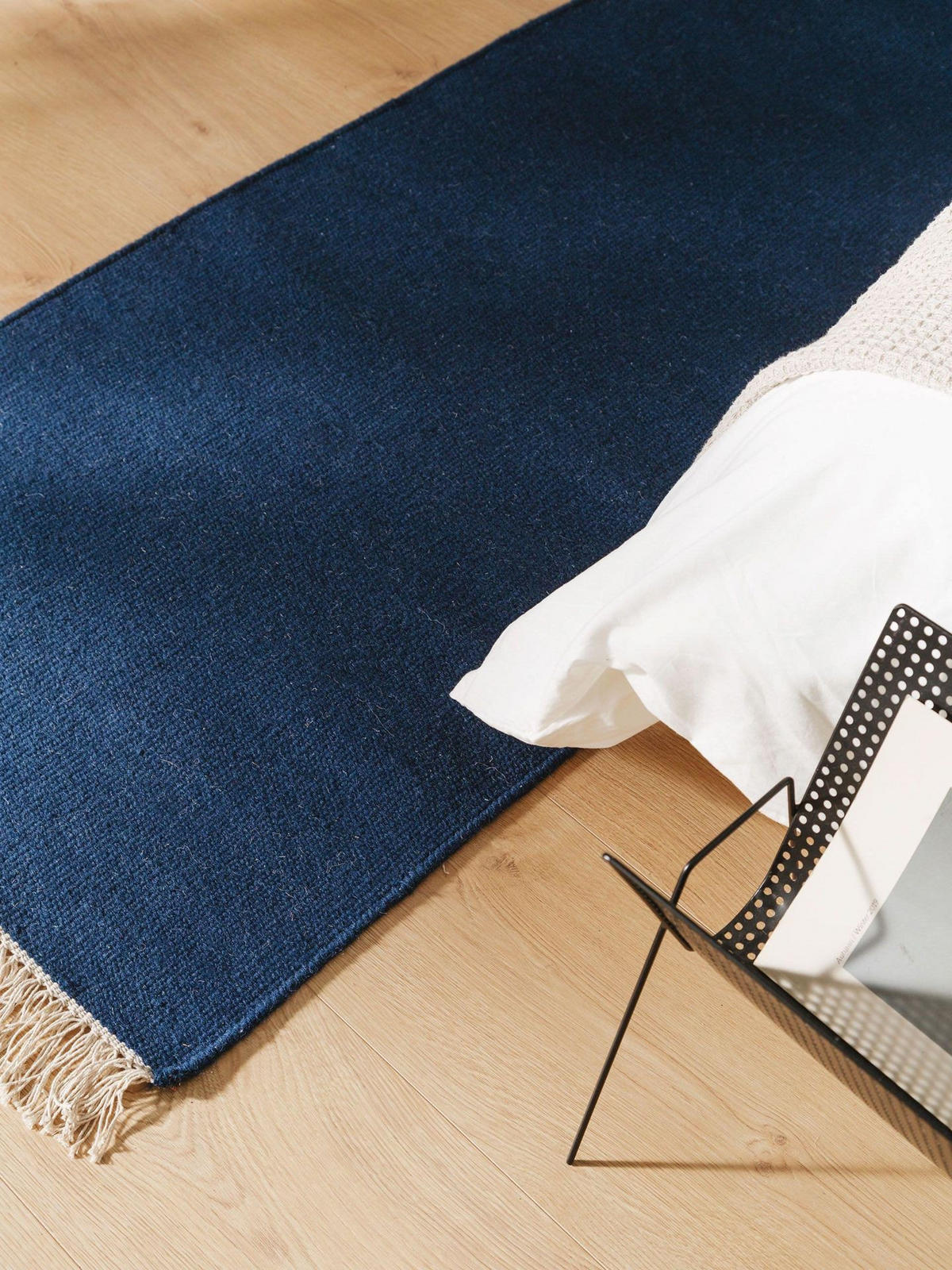 VLNĚNÝ koberec Liv Tmavě modrá 80x250 cm - tmavě modrá, textil/přírodní materiály (80/1cm) - KUNSTLOFT