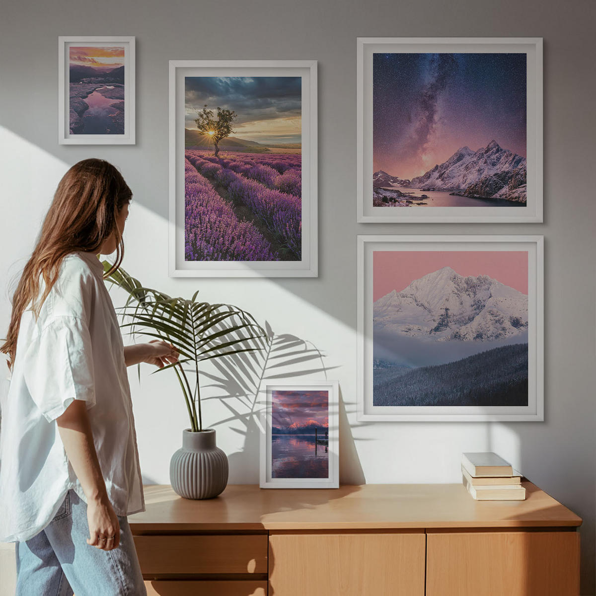 BILDER SET 5er Set - 50x50 cm & 20x30 cm & 40x60 cm Weißer Rahmen - Nachtstädte mit Neonlichtern - Weiß, Kunststoff (40/60cm) - TULUP