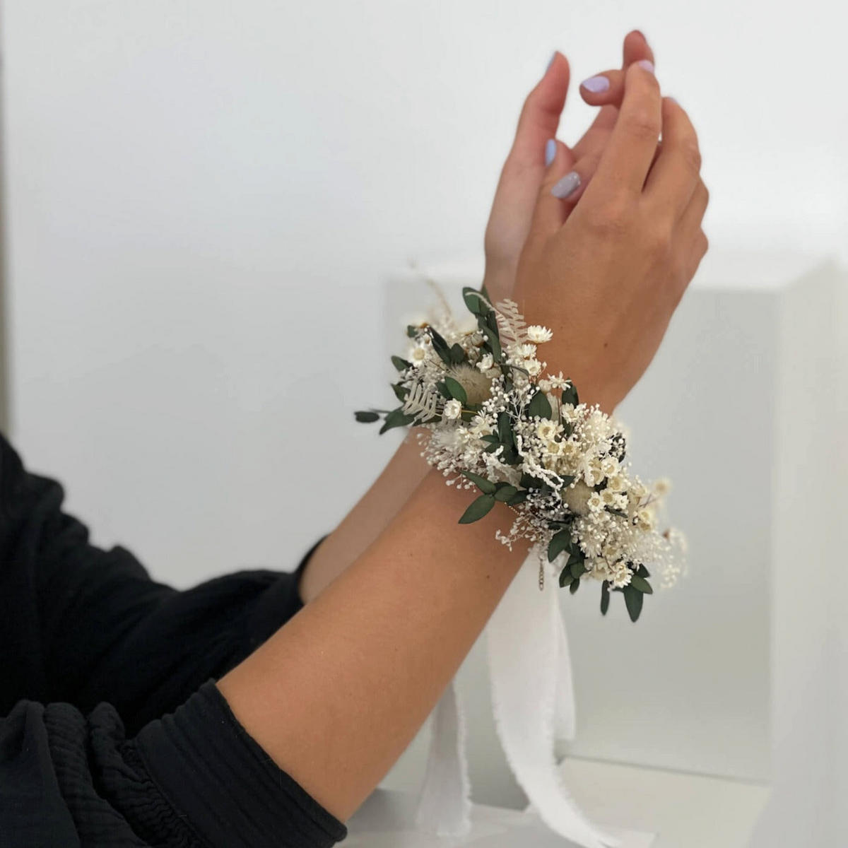 ARMBAND Trockenblumen Eukalyptus - grün - Grün, Naturmaterialien (15cm) - Lykke & You