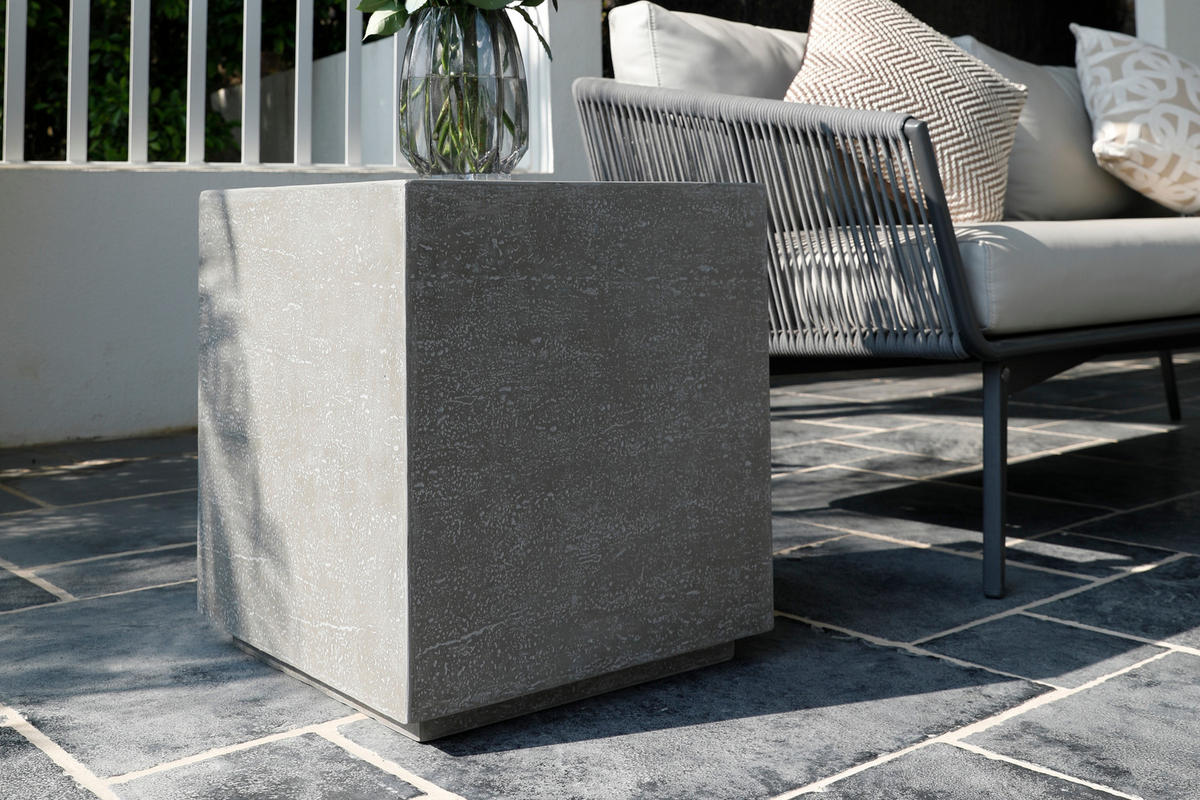 BEISTELLTISCH TEVERE aus GF-Beton, Wetterbeständig, 45x45x51 cm - Grau, Naturmaterialien (45/45/51cm) - Elementi