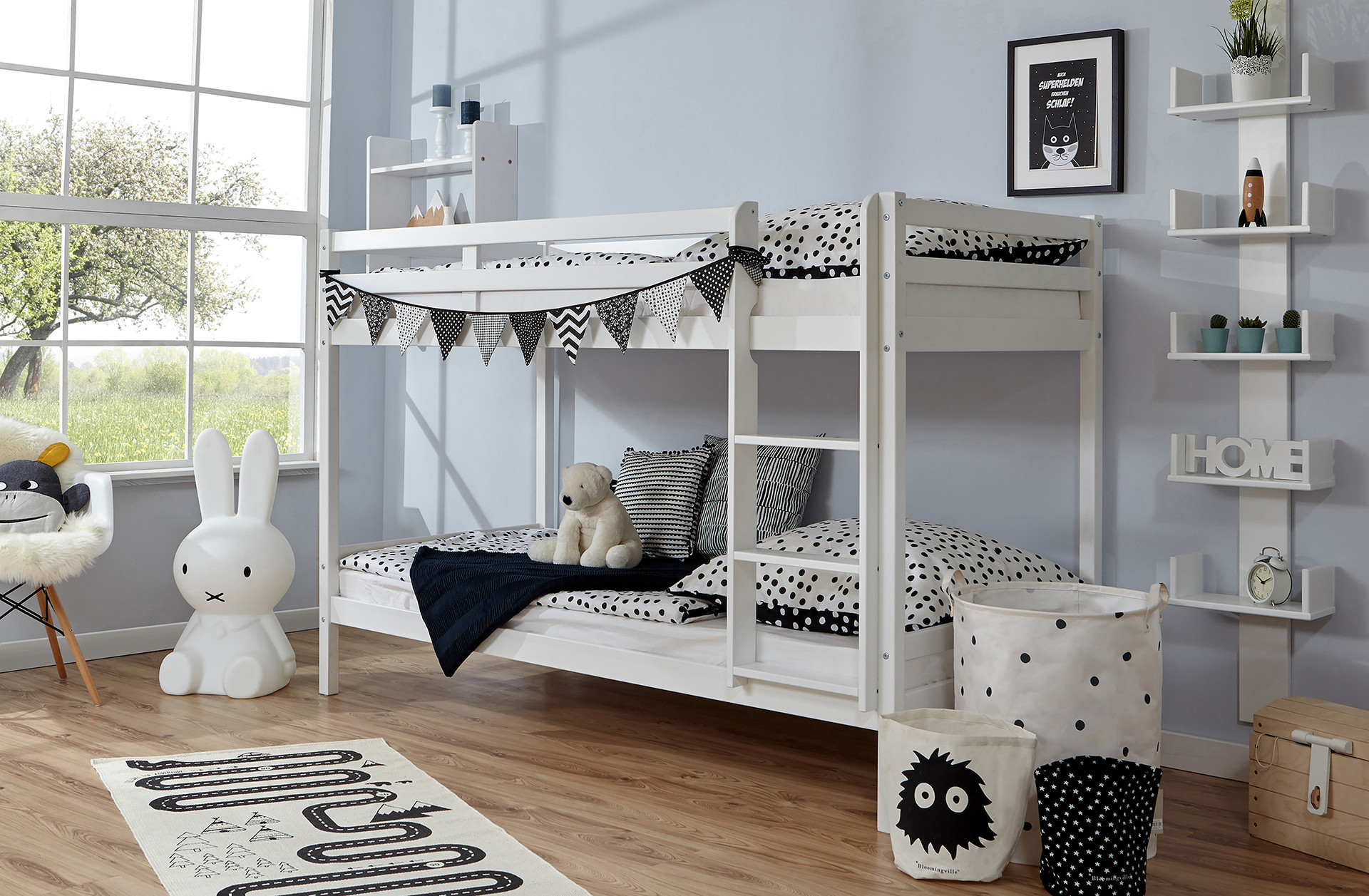 Bílá palanda v pokojíčku