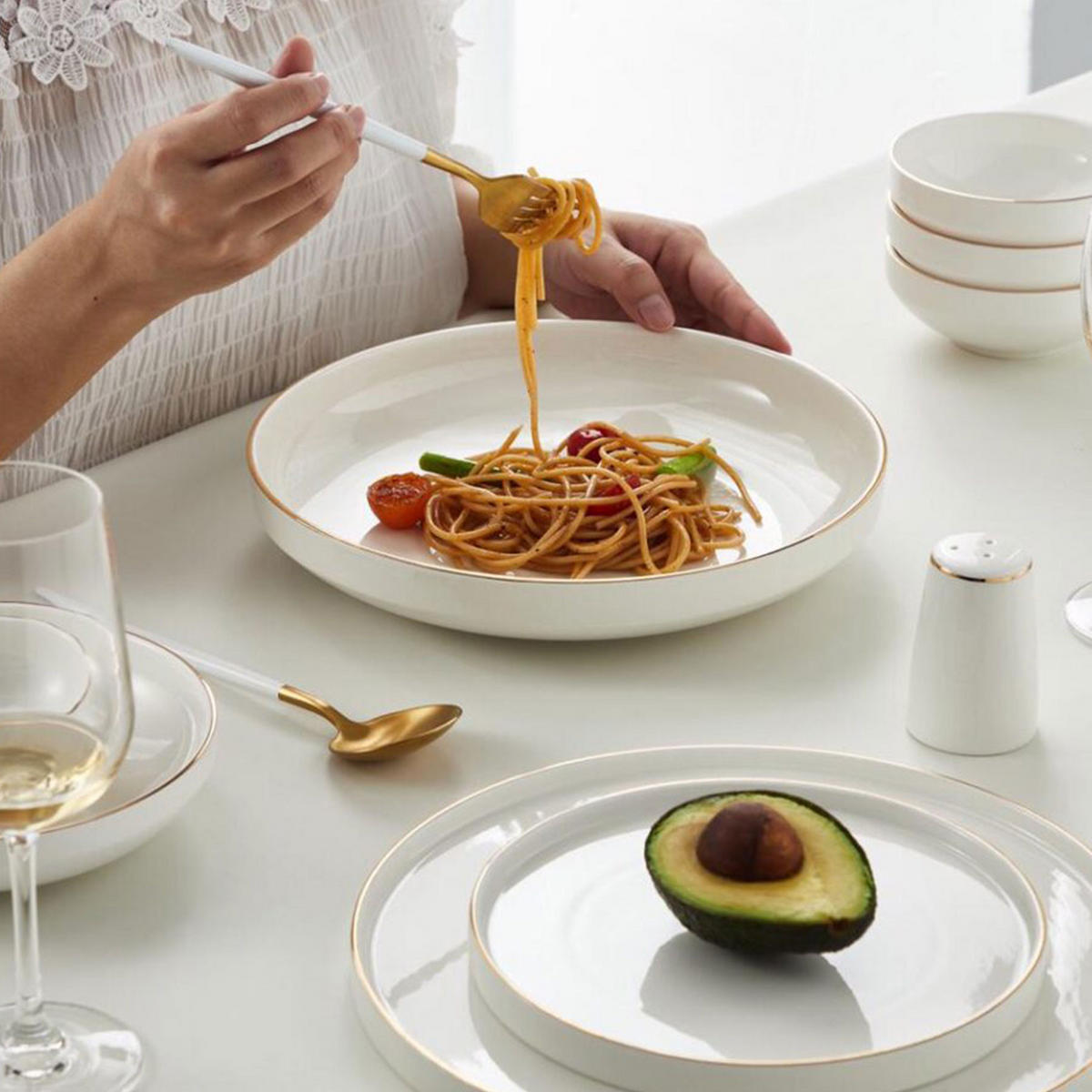 GESCHIRRSET Milan 27-tlg. weiß mit Silberrand - Weiß, Keramik (41/37/37cm) - Mulex