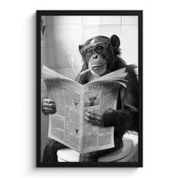 GERAHMTES BILD Affe - WC - Zeitung - Schwarz-Weiß - Humor 40x60 cm - Hellgrau, Papier (40/60cm) - MuchoWow