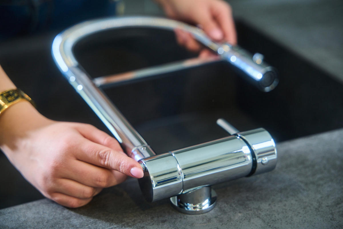 VORFENSTER-KÜCHENARMATUR, Umklappbar 6 CM, Verchromt, 2-Strahl-Brause, LINKER HEBEL - Chromfarben, Metall (21.3/48.2/21.3cm) - VIZIO