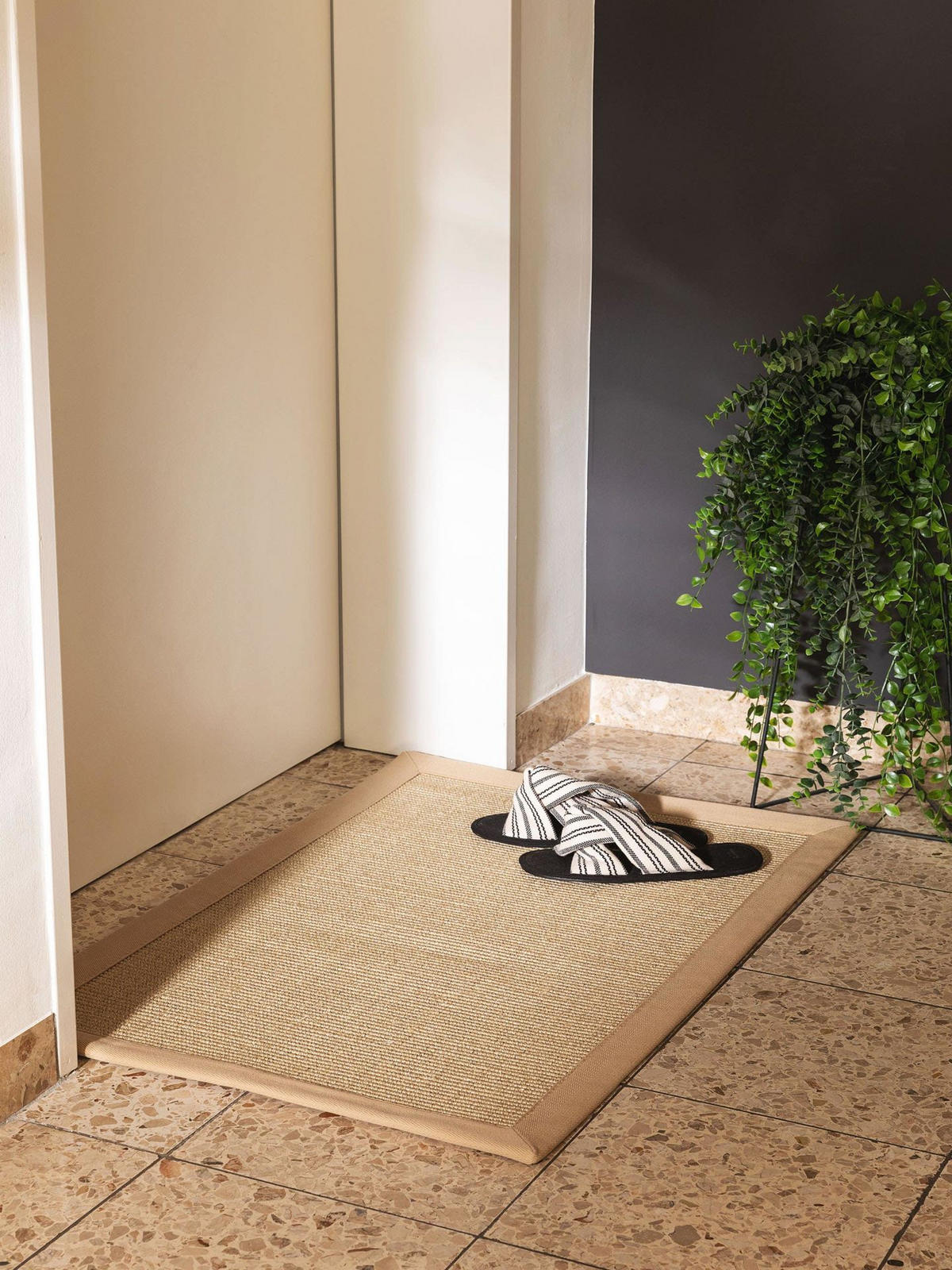 VHODNA predpražnik Sana kremne barve 60x90 cm - bež, umetna masa/naravni materiali (60/1cm) - KUNSTLOFT