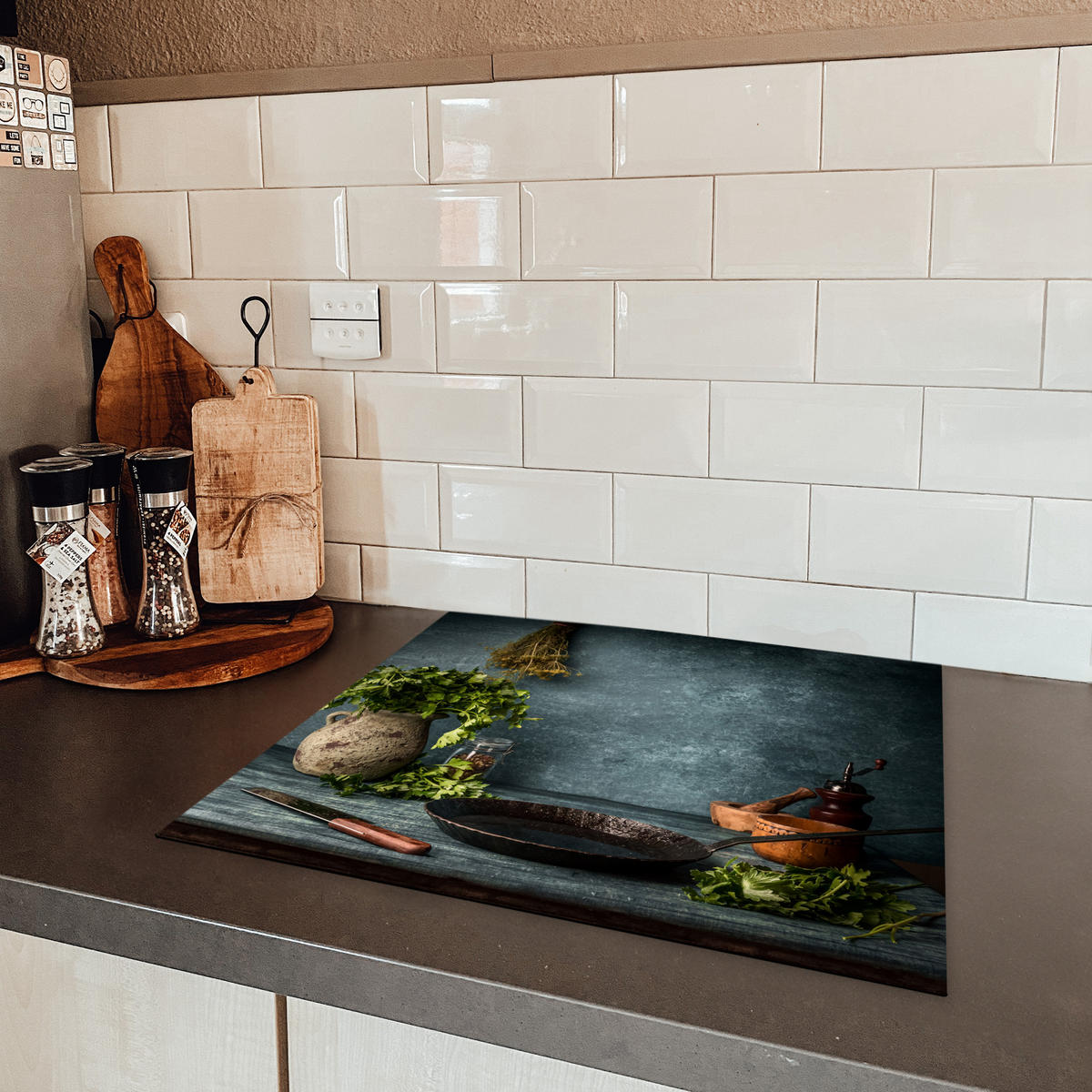 HERDABDECKPLATTE Kräuter - Gewürze - Pfanne - Messer - Grau - Rustikal Abdeckung Ceranfeld 57.6x51.6 cm - Petrol, Kunststoff (57.6/51.6/0.2cm) - MuchoWow