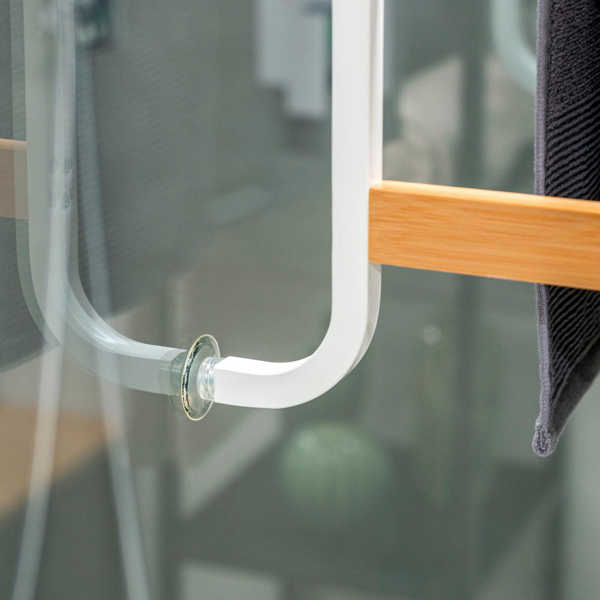 HANDTUCHHALTER, weiß - Weiß, Holz (63.5/77.5/21cm) - eluno