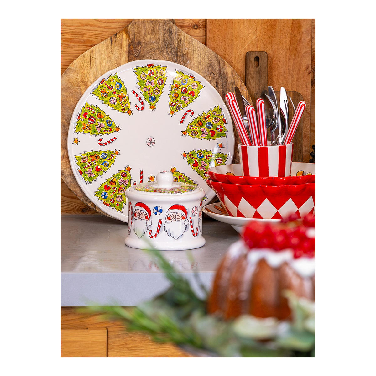 VORRATSDOSE Weihnachtsmann in Bunt - 12,5cm - Multicolor, Keramik (14/13/14.3cm) - Blond Amsterdam