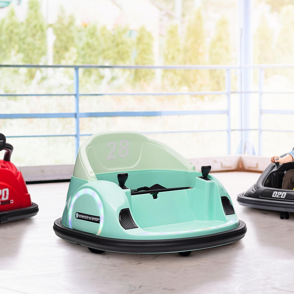 12V Kinder Autoscooter mit 2,4 G Fernbedienung, Elektro Bumper mit Musik - Grün, Kunststoff (66.5/64.5/39cm) - AIYAPLAY