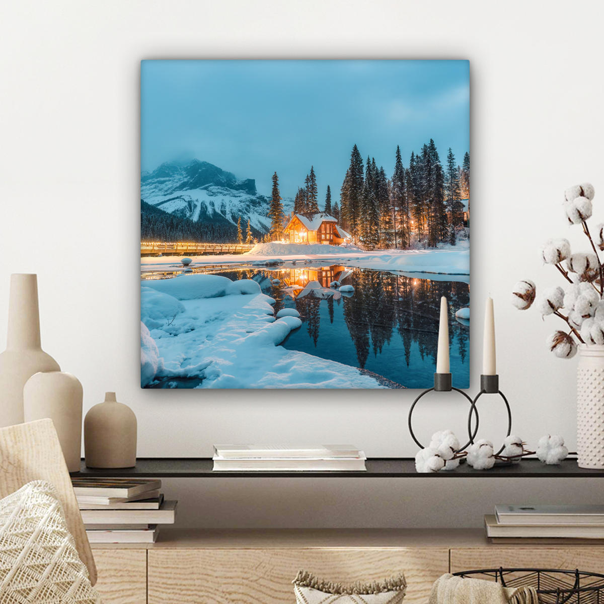 LEINWANDBILD Winterlandschaft - Natur - Haus - Berge - Schnee Wandbild Wohnzimmer 50x50 cm - Hellblau, Textil (50/50cm) - MuchoWow
