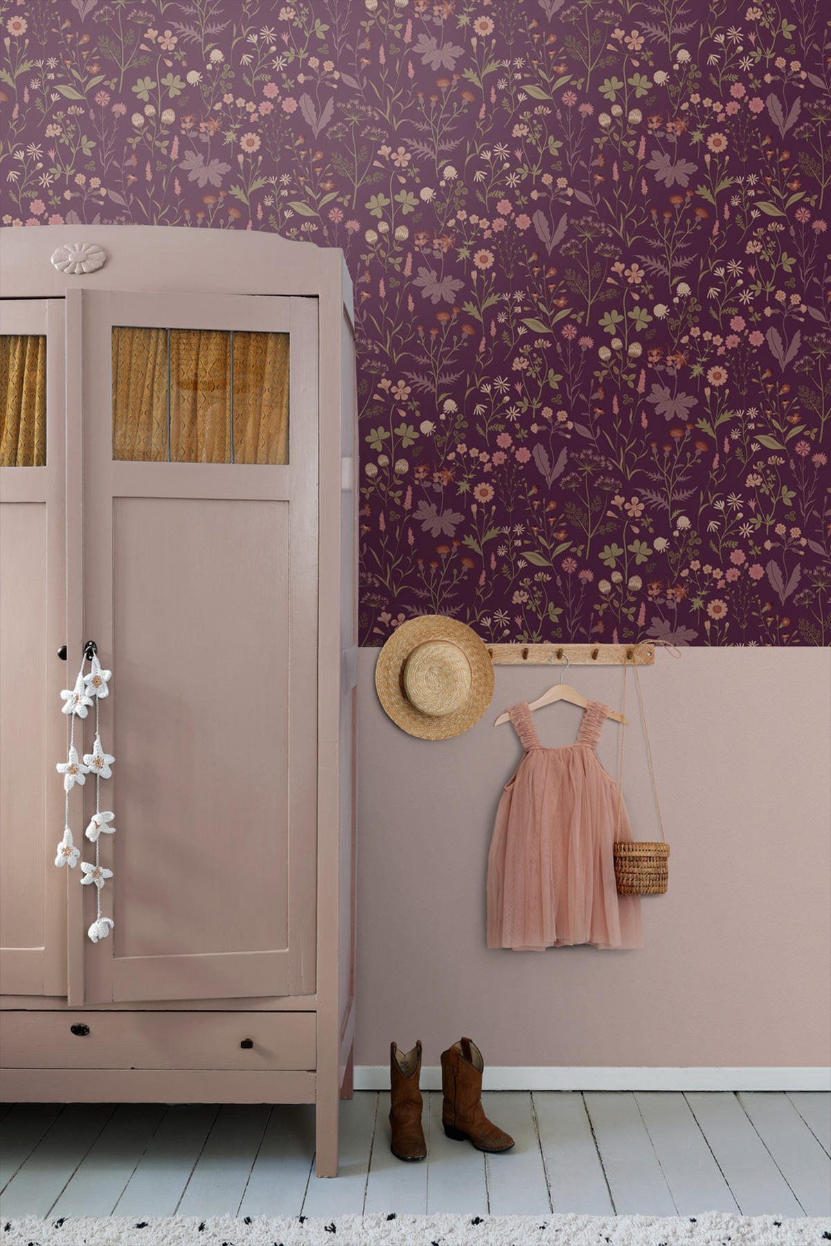 TAPETE Feldblumen 50 x 900 cm - Lila, Papier (50/900cm) - ESTAhome