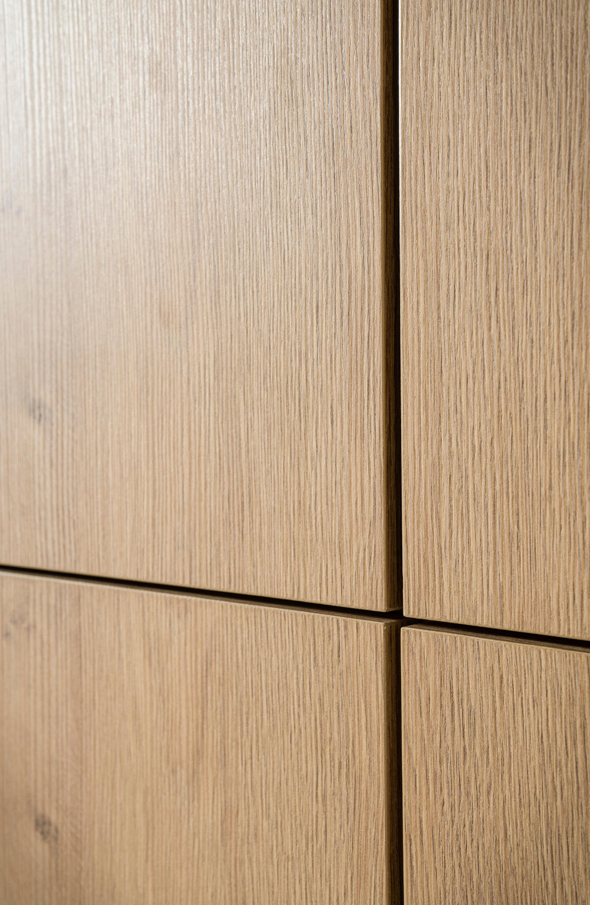 HIGHBOARD Stone Eiche, Kommode 115 x 137 cm, mit Push-to-Open - Eichefarben/Schwarz, Holzwerkstoff/Metall (115/137/40cm) - Furn.Design