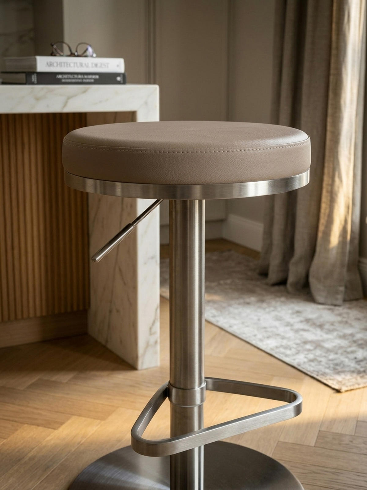 BARHOCKER Höhenverstellbar Gepolstert Triangel-Fußablage ELBE, Beige 38x38x82 cm - Beige/Silberfarben, Kunststoff/Textil (38/82/38cm) - KADIMA DESIGN