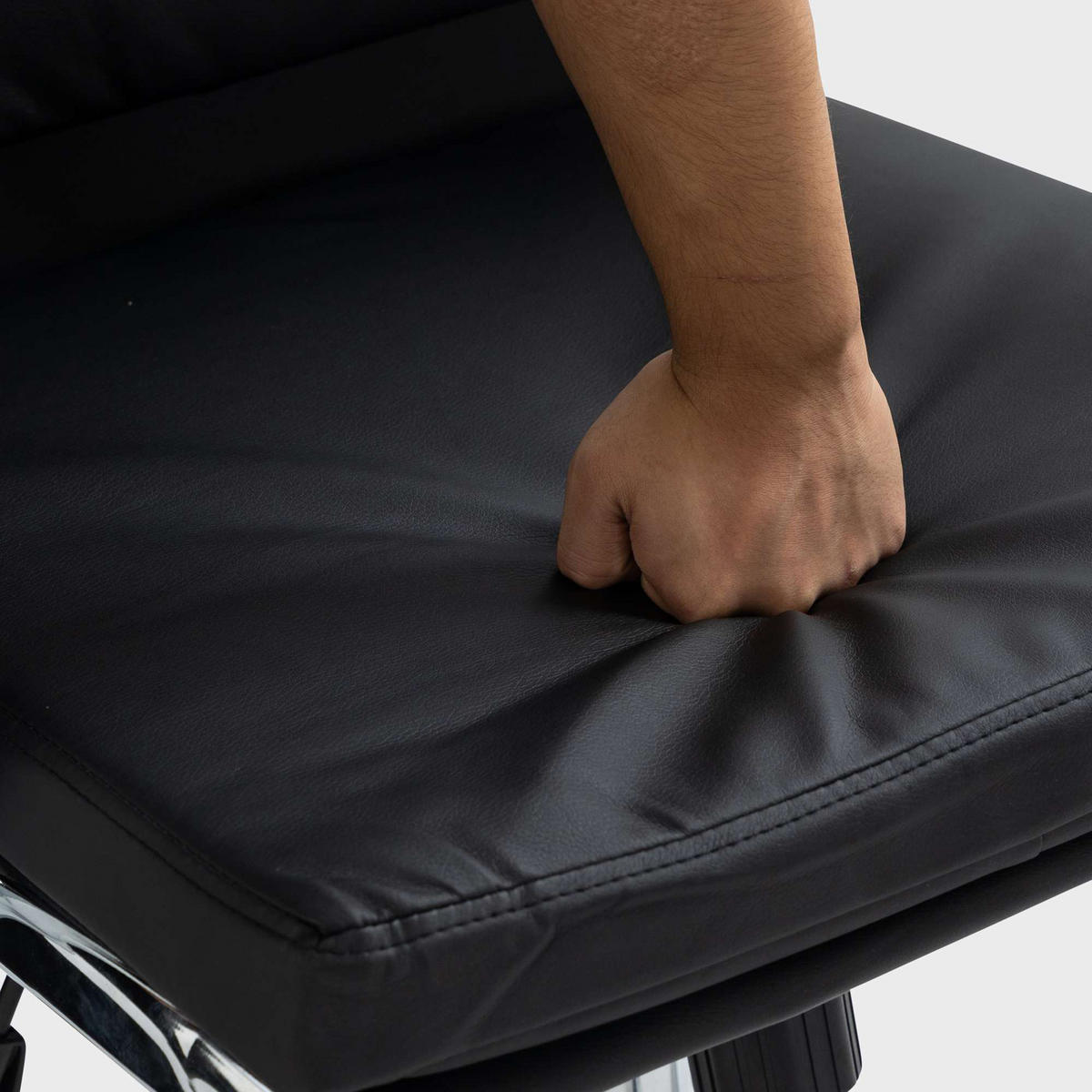 BÜROSTUHL Cyron Kunstleder schwarz - Chromfarben/Schwarz, Metall (61/115/65cm) - TPFLiving
