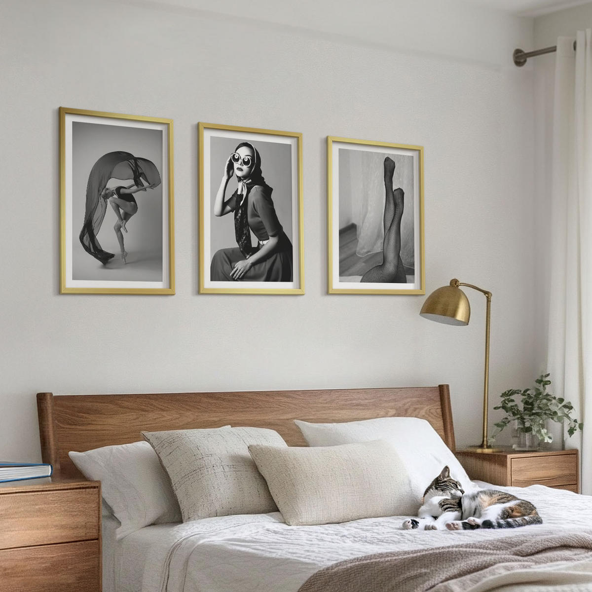 WANDBILDER 3er Set - 40x60 cm Goldrahmen - Schwarz-Weiß-Porträts von Frauen - Goldfarben, Kunststoff (40/60cm) - ArtPrintCave