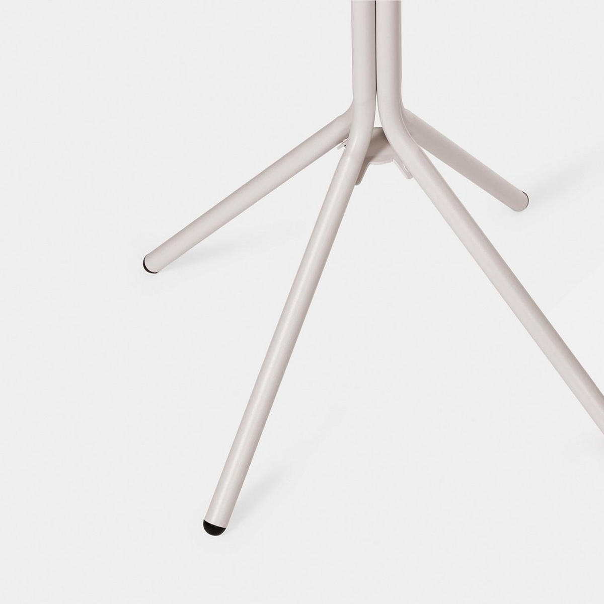 GARTENTISCH Kasem Beige 60 cm x 71 cm - Beige, Metall (60/60/71cm) - Klast Home