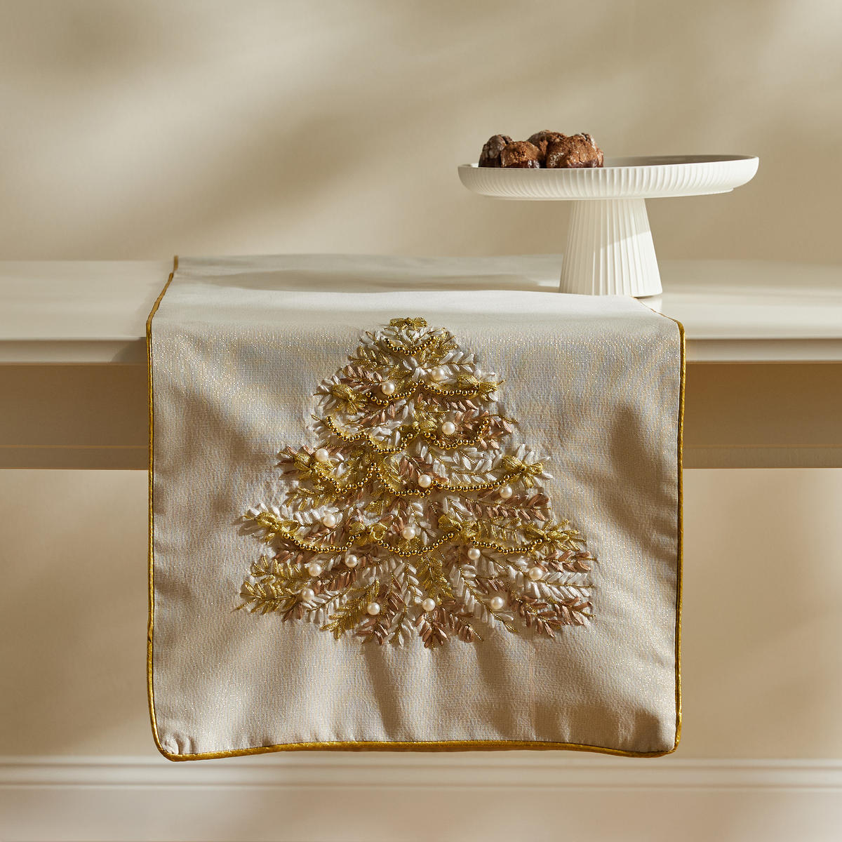 TISCHLÄUFER Bestickter ARVORE, 40x180 cm, Gold, Weihnachten Deko Tischdecke, Christmas - Goldfarben, Kunststoff (180/40/1cm) - home&you