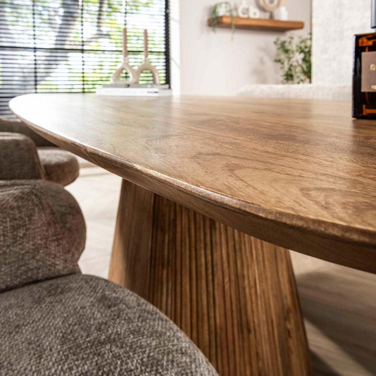 ESSTISCH Aurelio Braun mit Rillen-Säule 215 cm - Braun, Holz (215/205/77cm) - alesvelt