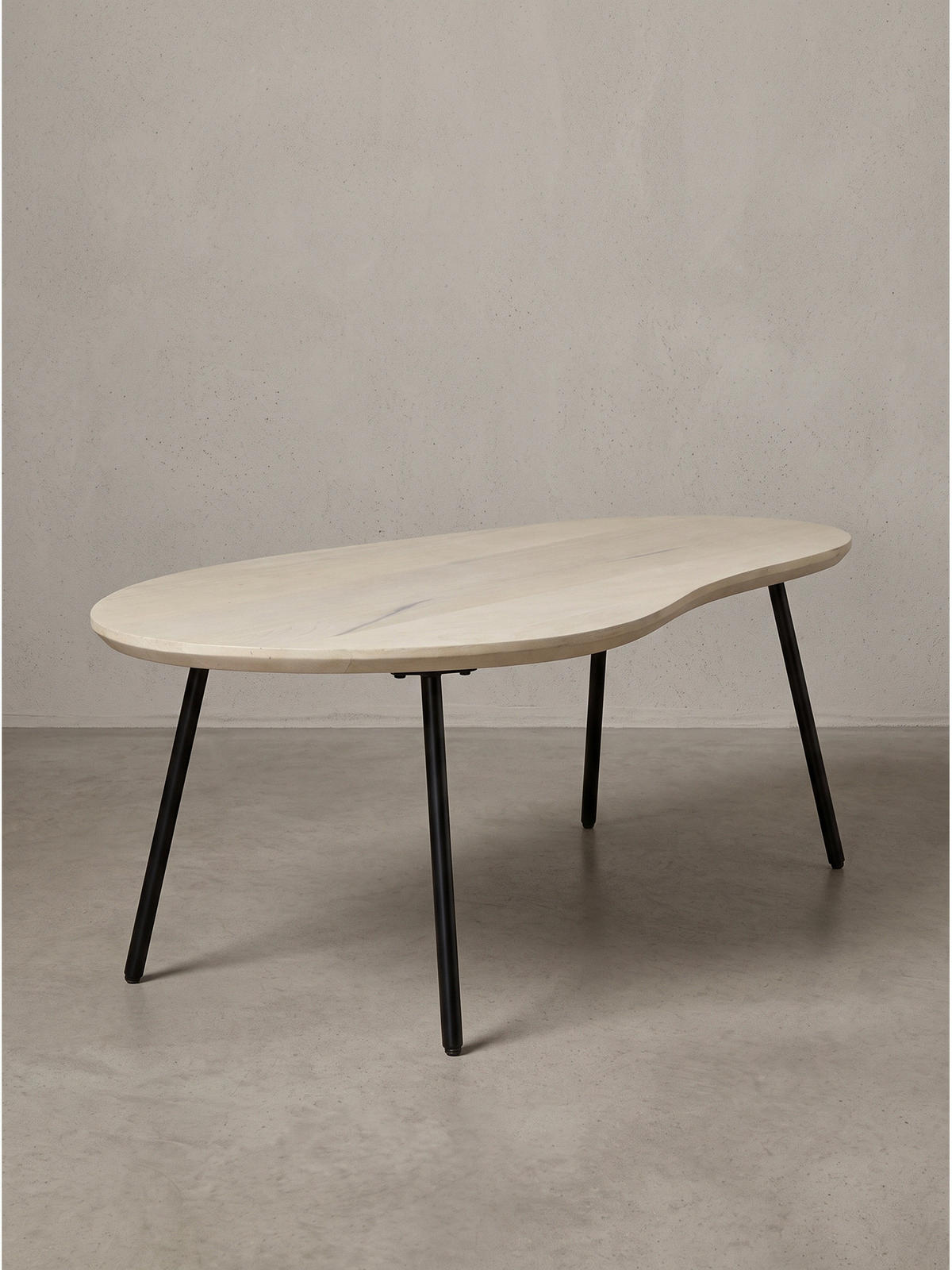 SOFATISCH CALABRIA, Mango Massivholz, in Nierenform, Weiß-Mango, 122 x 63 x 36 cm - Schwarz/Weiß, Holz/Metall (63/122/36cm) - KADIMA DESIGN