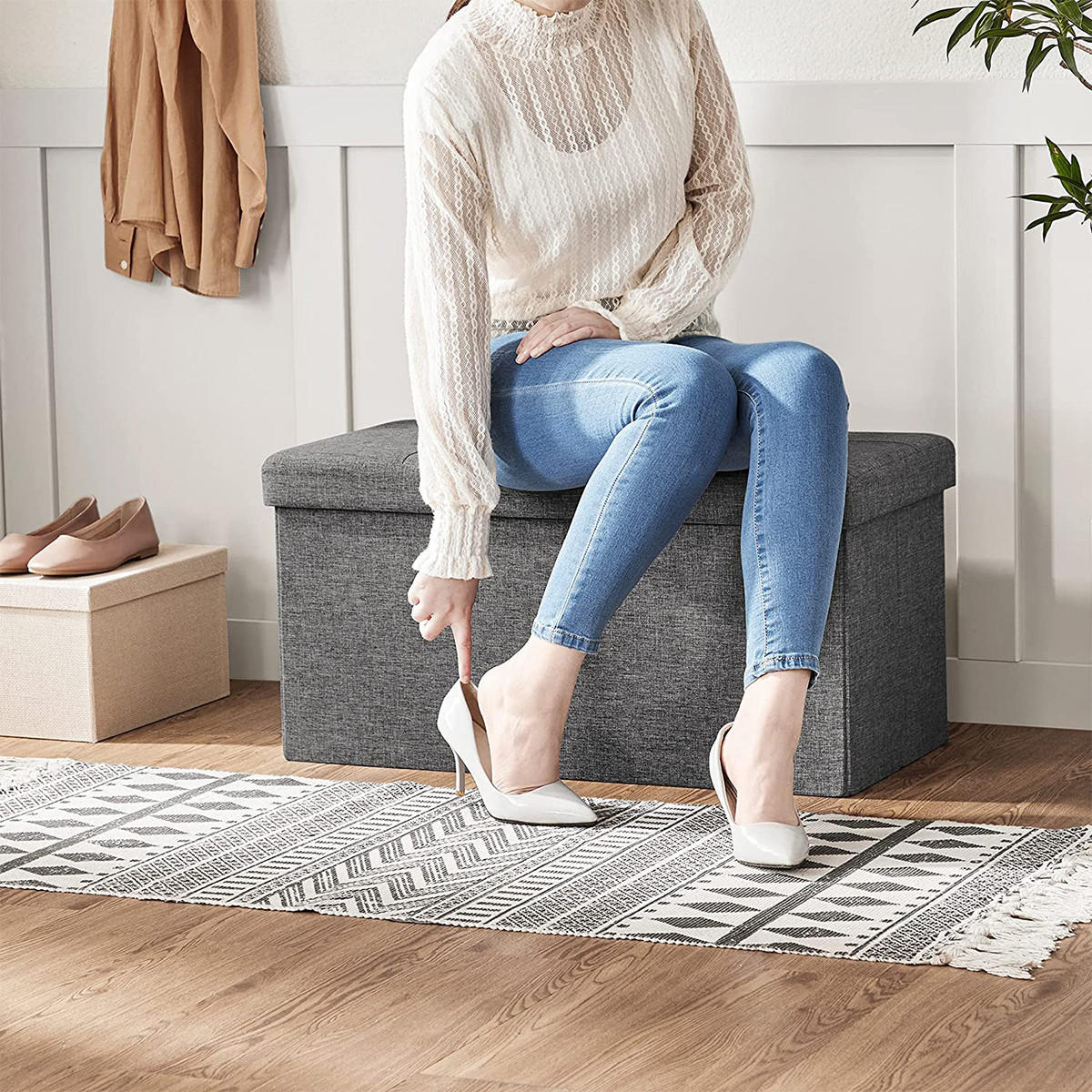 SITZBOX mit Deckel, von zwei Seiten faltbar - L76 cm - Grau, Holzwerkstoff (38/38/76cm) - Calicosy