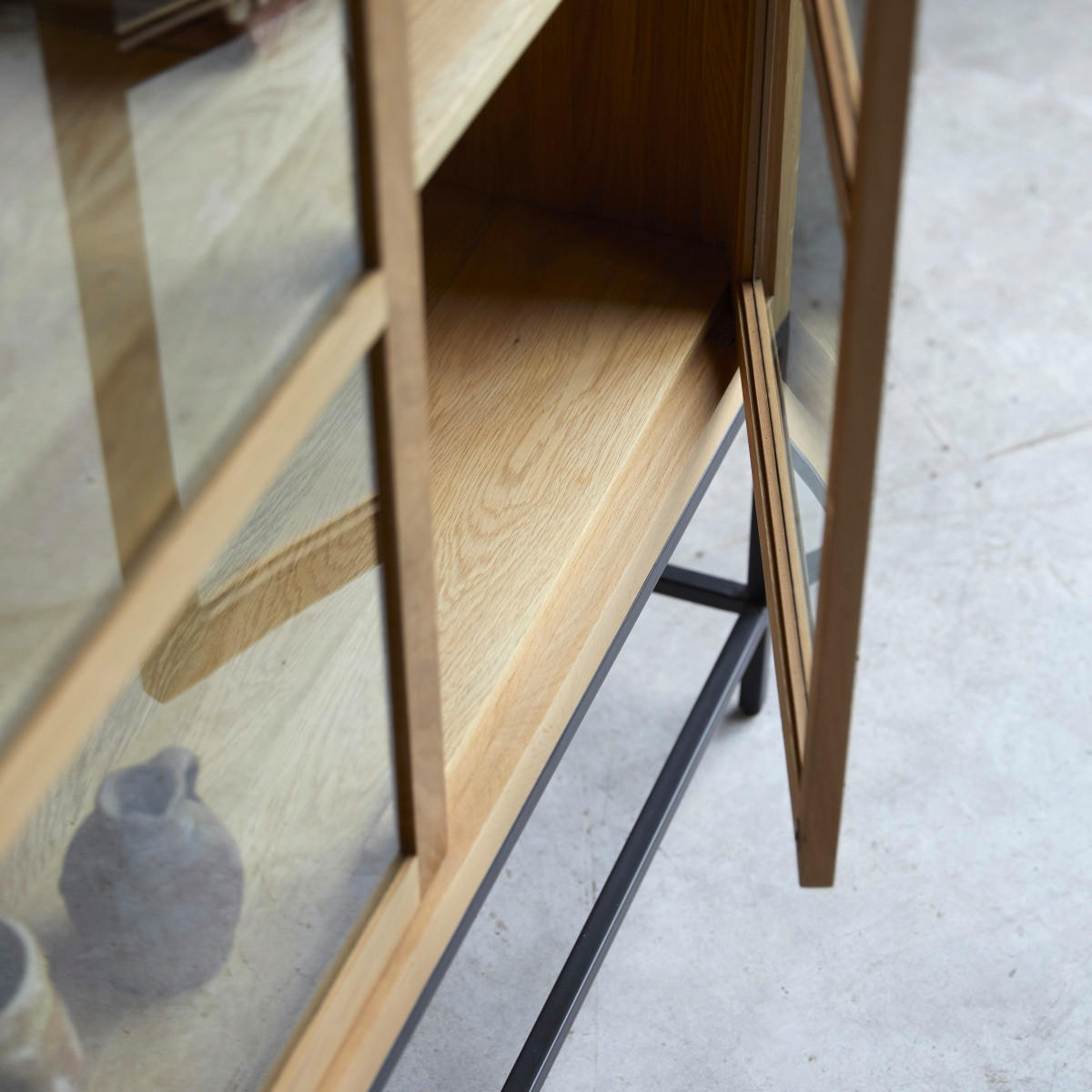 VITRINENSCHRANK Babeth Natur aus Eiche - Naturfarben, Holz (120/173/45cm) - Tikamoon