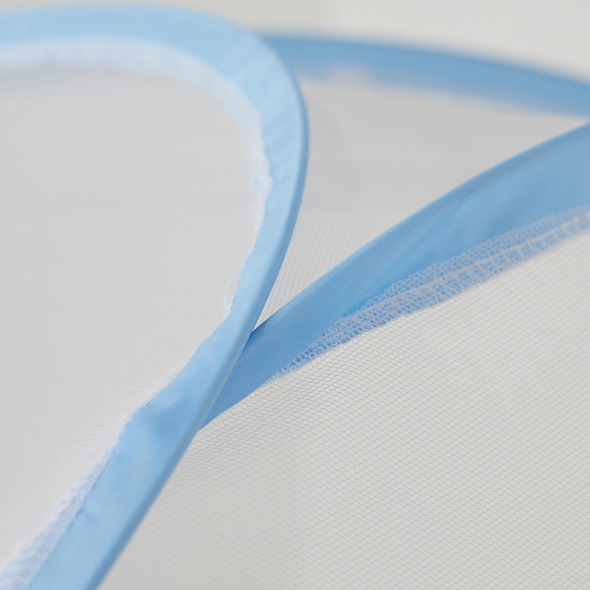 MOSKYTIÉRA - biela, textil/plast (150/150/200cm) - Relaxdays