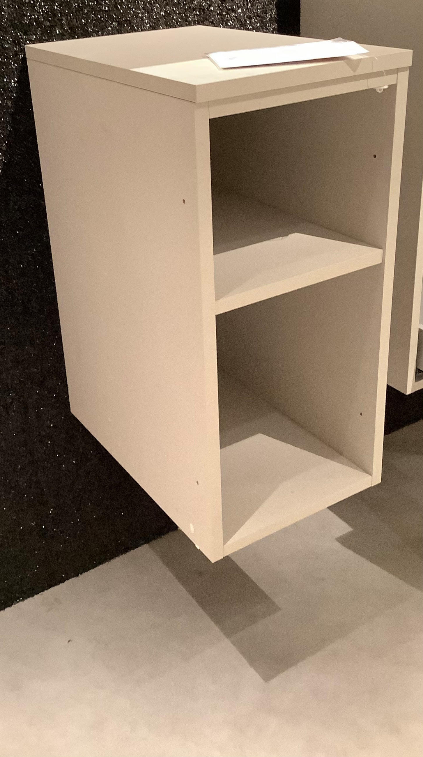 URBAN OLDALSZEKRÉNY - BUDAÖRSI OUTLET - Welnova