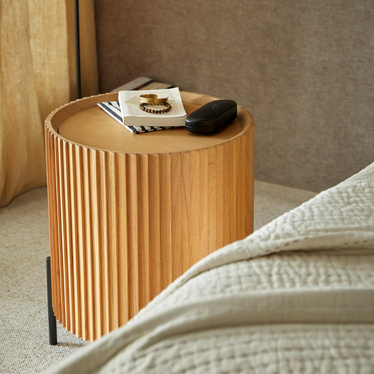 BEISTELLTISCH Lou Hellbraun aus Dunkles Mindiholz - Hellbraun, Holz (47/47/57cm) - Tikamoon