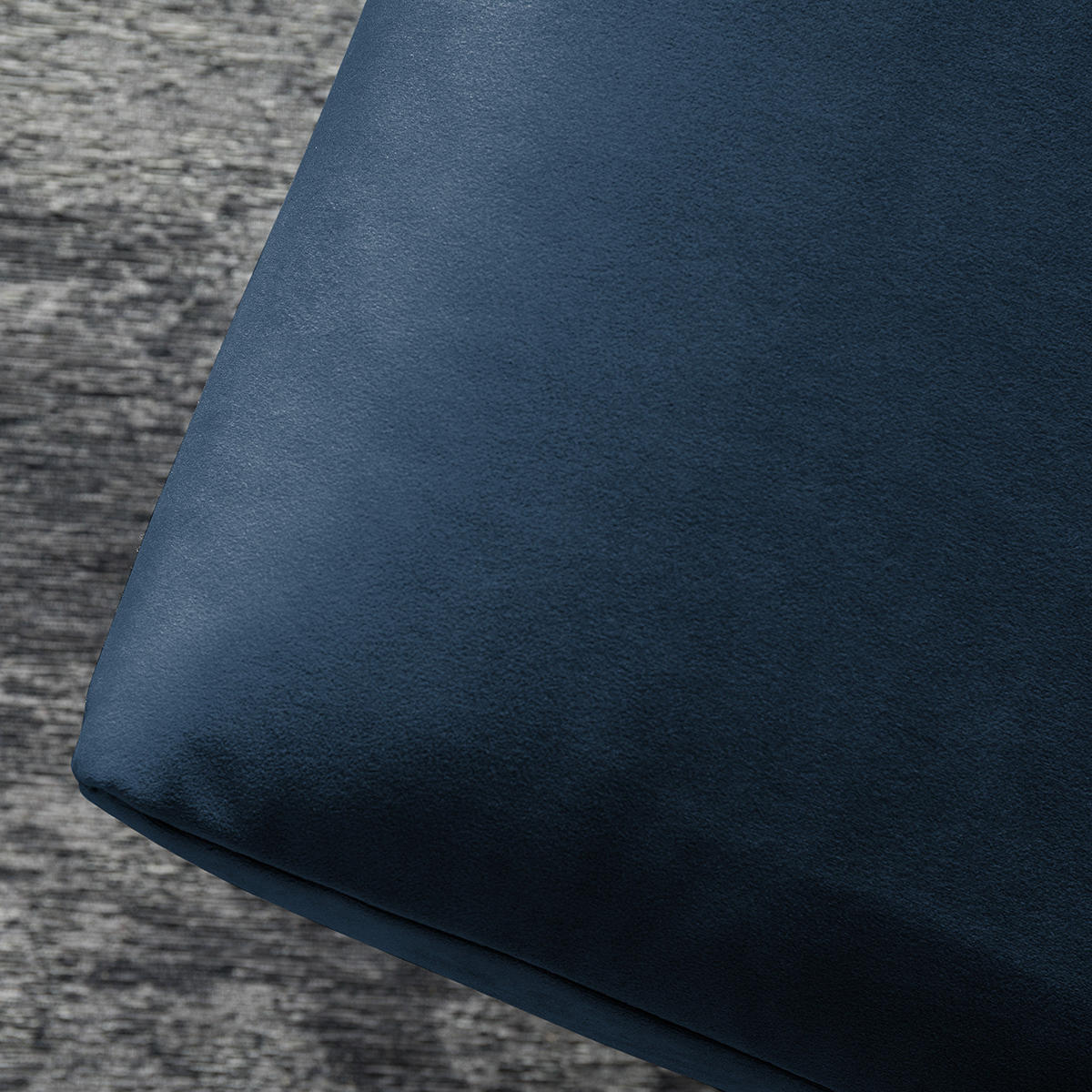 POLSTERHOCKER mit Kreuzfuß - Schwarz/Dunkelblau, Textil/Metall (51/37/41cm) - home24