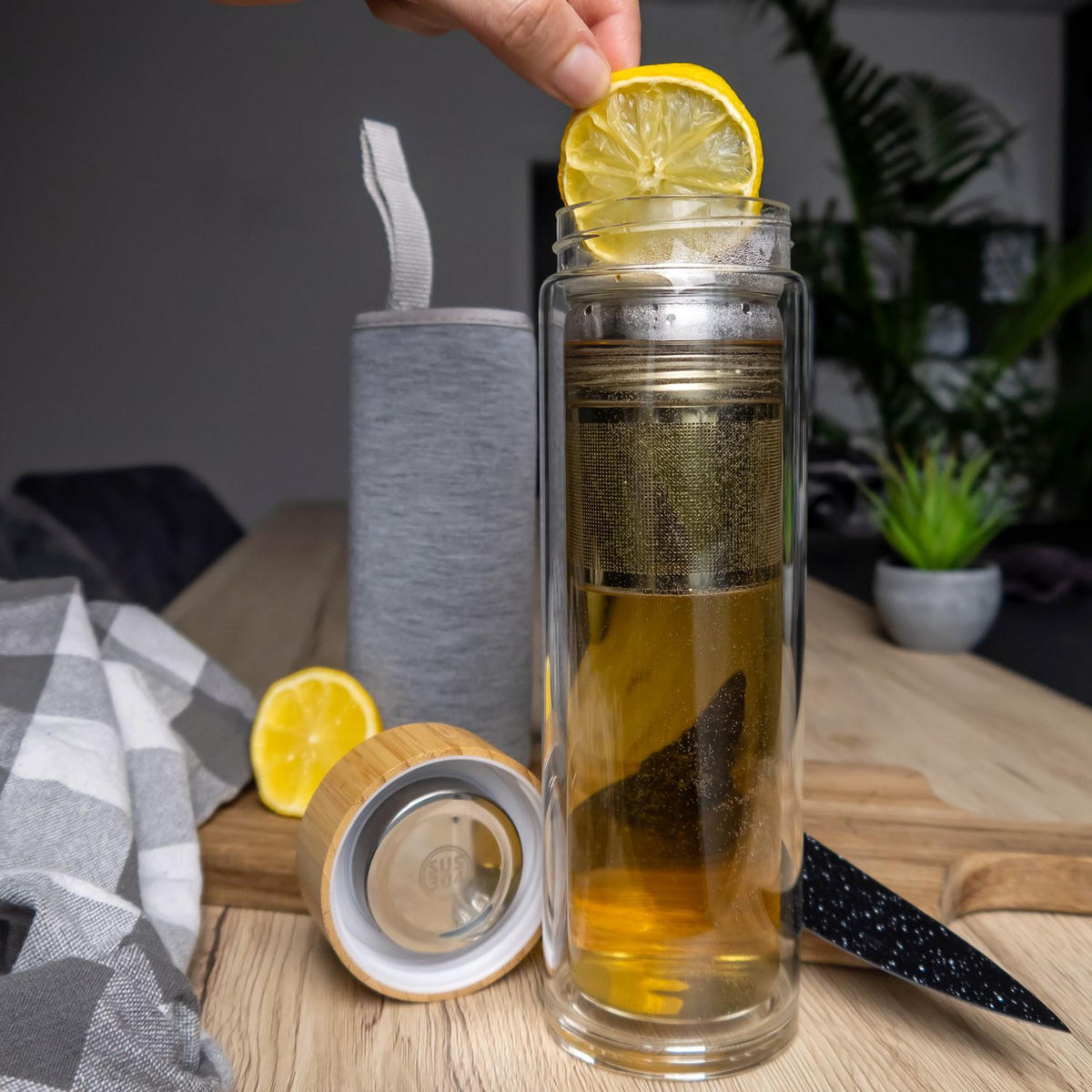 THERMOSFLASCHE mit Edelstahl Sieb - Grau, Glas (0.45L) - Intirilife
