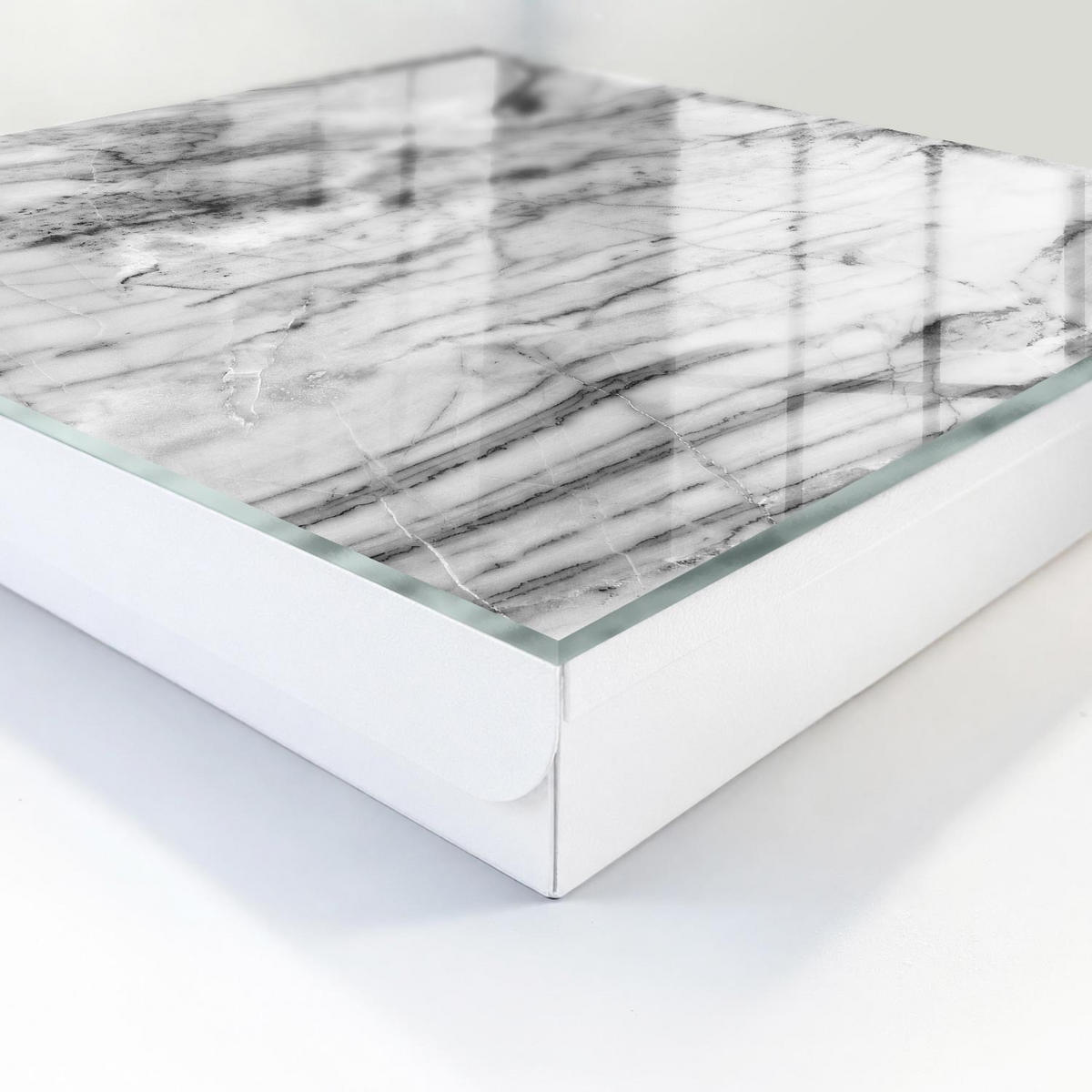 SCHLÜSSELBOX Weiß 30x30 cm – Türöffnung nach rechts - Marmor-Eleganz - Schwarz, Metall (30/30/5cm) - TULUP