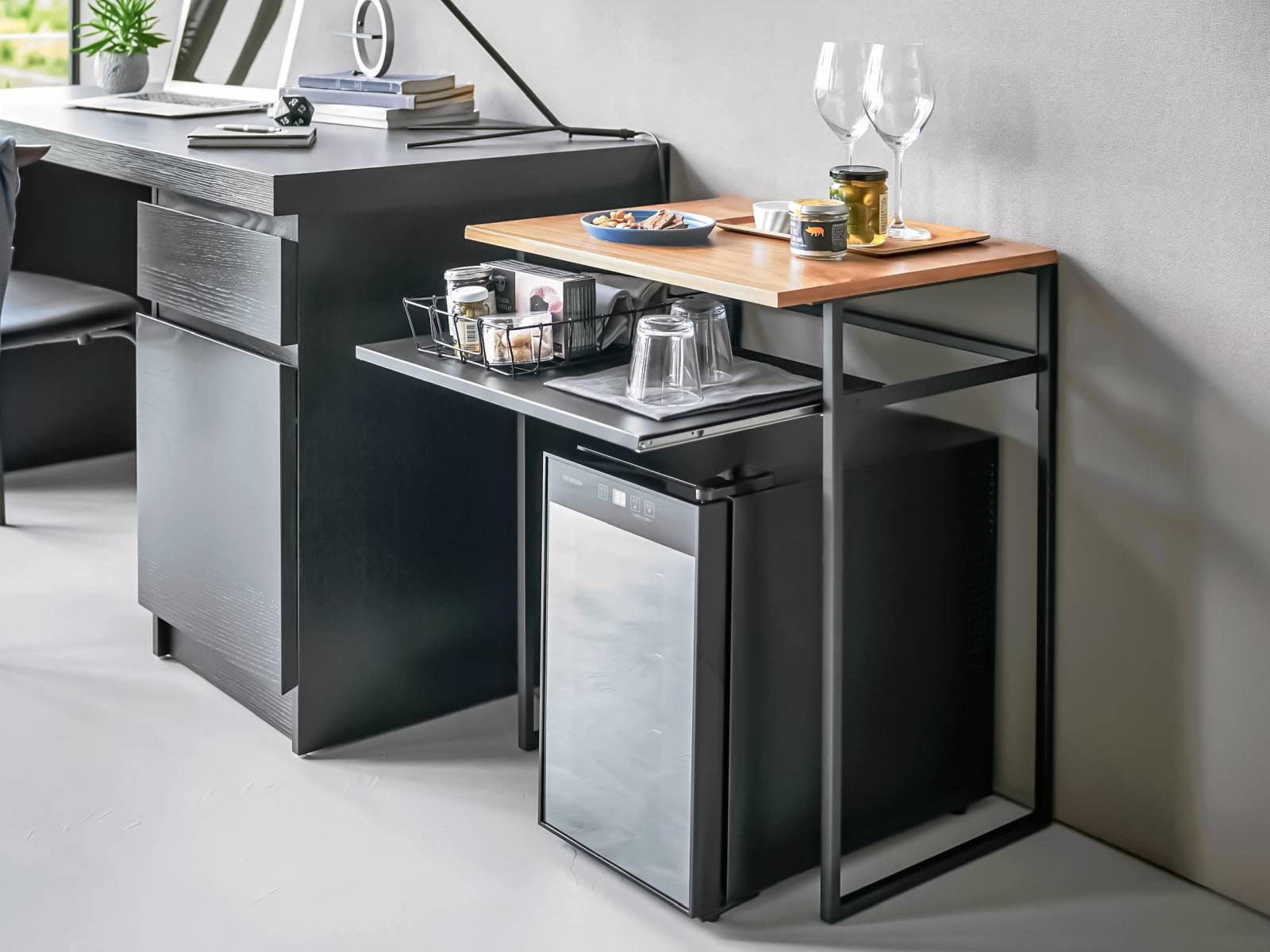BEISTELLTISCH Tower schwarz 45/53/68 cm - Schwarz, Metall (45/53/66cm) - Yamazaki