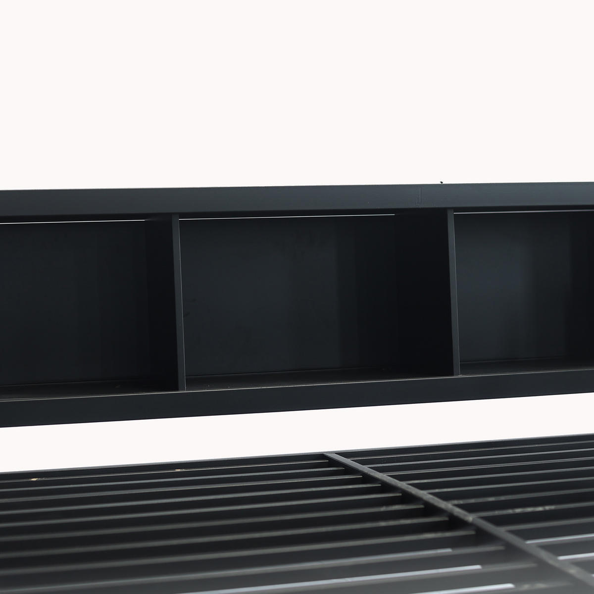 HOCHBETT aus Metall und Holz 140x200 cm in Schwarz mit Stauraum & Schrank - Schwarz, Metall (140/200cm) - Modfu