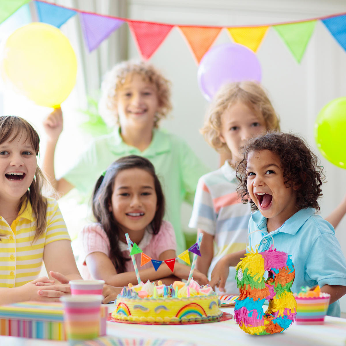 PINATA - Multicolor, Papier/Wellpappe (15.5/20.5/4.5cm) - Relaxdays