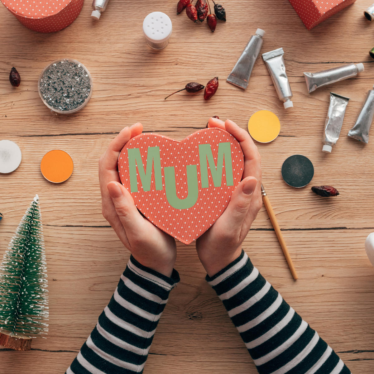 HOLZBUCHSTABEN Set - Beige, Holz (41/1.5/18cm) - Relaxdays