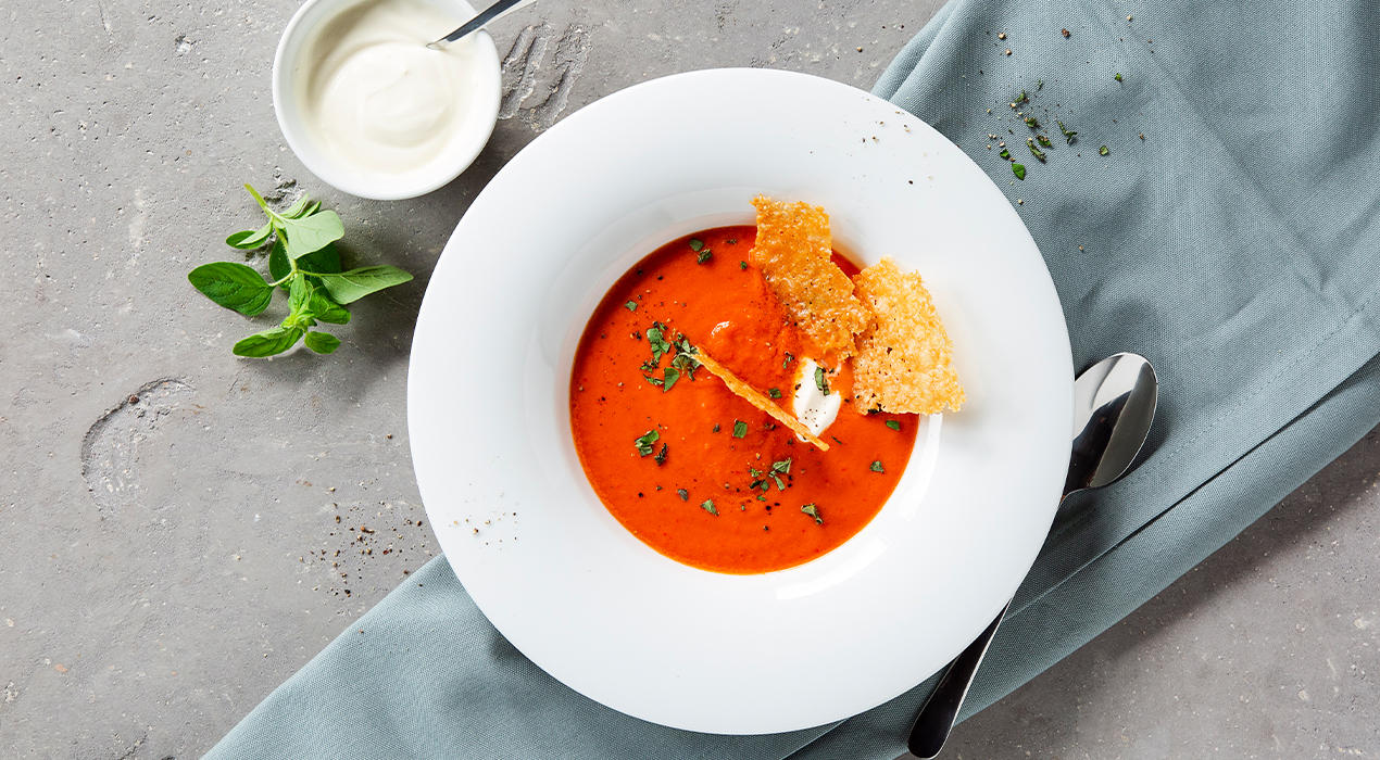 XXXLecker_tomaten-paprika-suppe_mit_parmesanchips