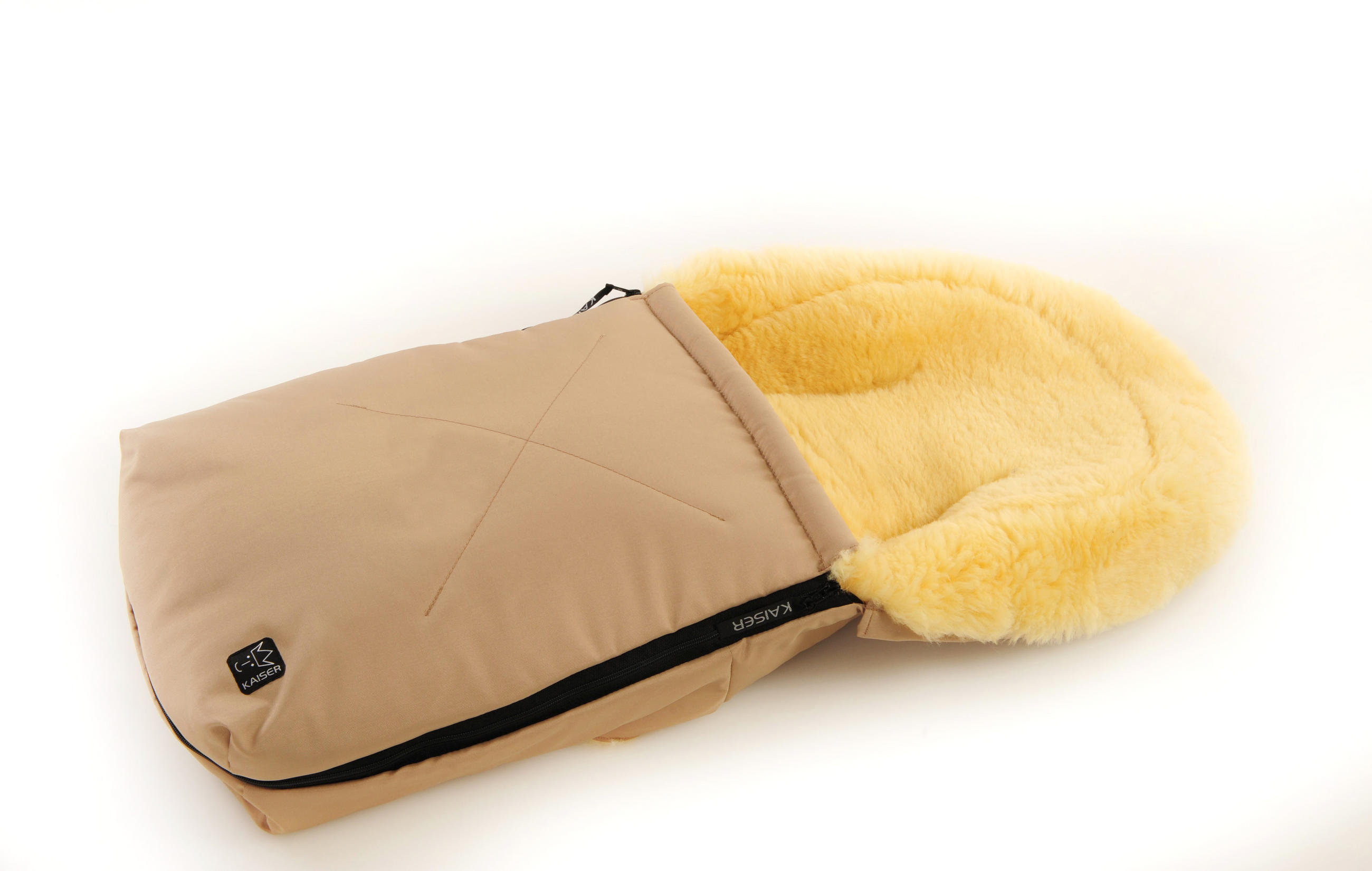 LAMMFELL-BABYSCHALENFUSSSACK Emma, sand - Beige, Fell (37/7/80cm) - Kaiserbaby