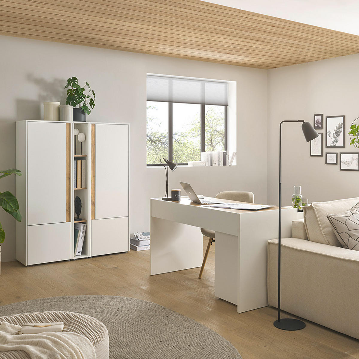 STAURAUMSCHRANK Crisp-61 - Weiß, Holzwerkstoff (50/157/40cm) - Lomado