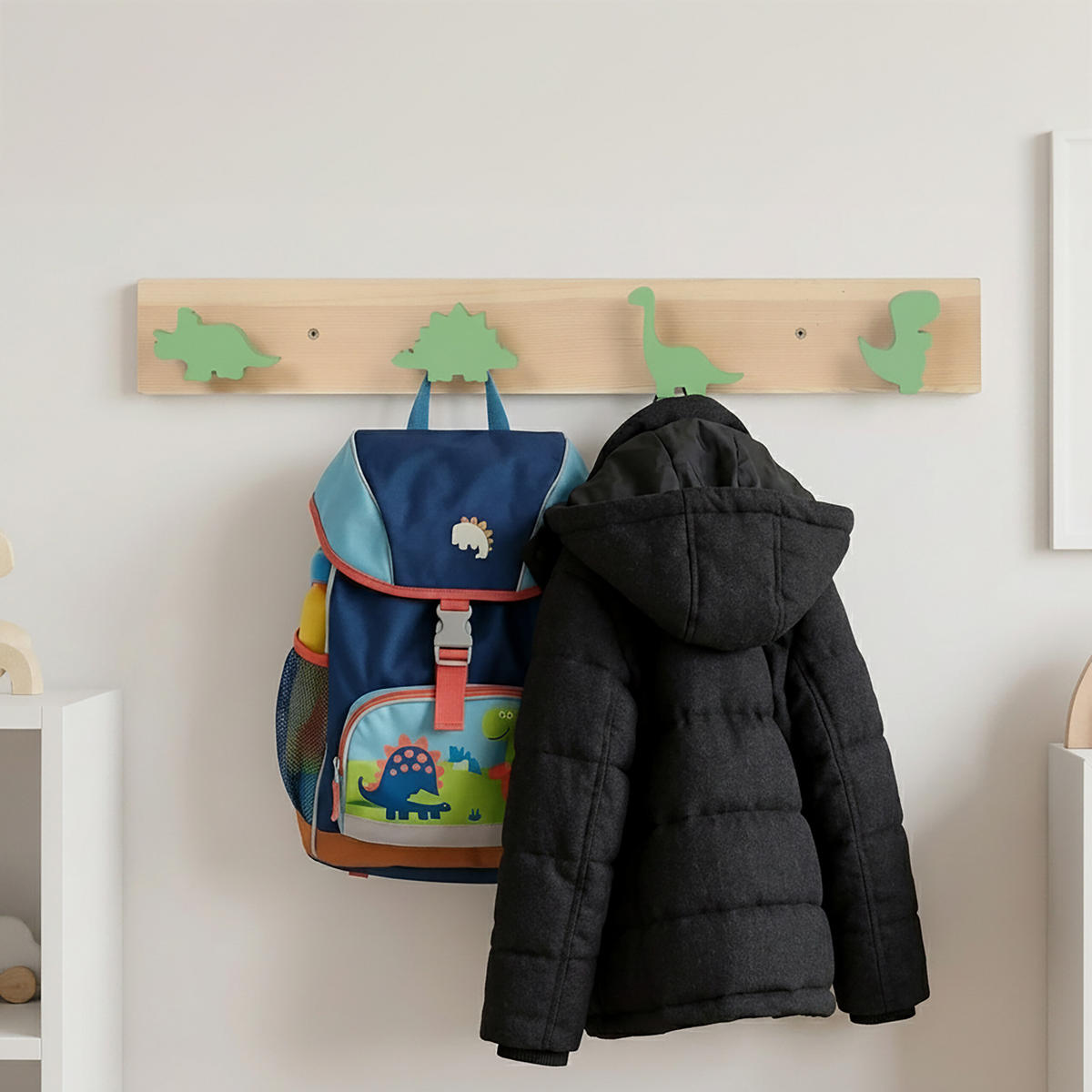 VEŠIAK prírodná zelená 4-háčiky dinosaurus 50 cm - svetlohnedá, drevo/kompozitné drevo (50/7/4cm) - Relaxdays