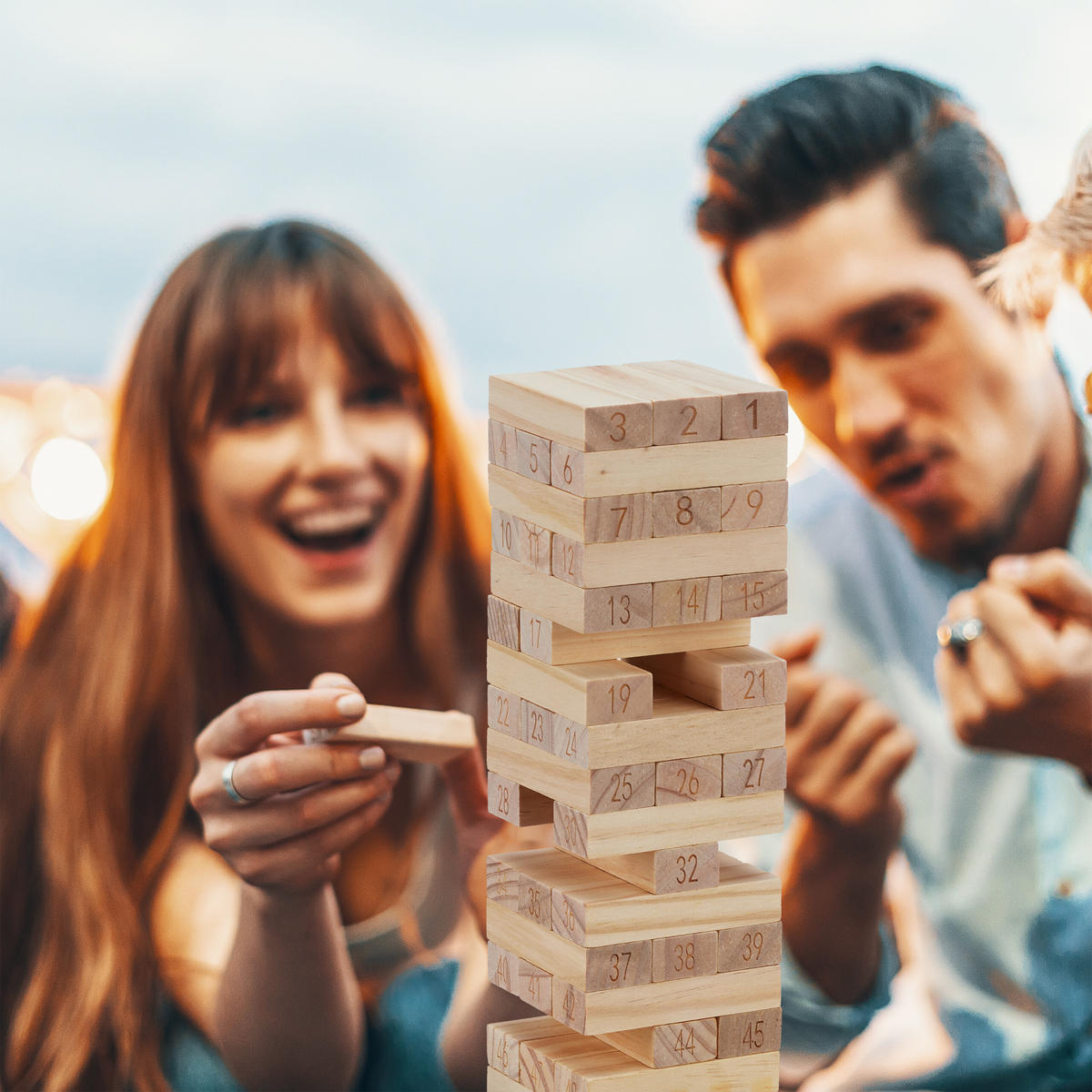 WACKELTURM - Hellbraun, Holz (7.5/7.5cm) - Relaxdays