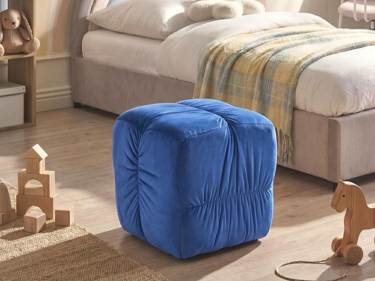 POUF Samtstoff Blau Turley - Blau, Textil (57/38/57cm) - Beliani