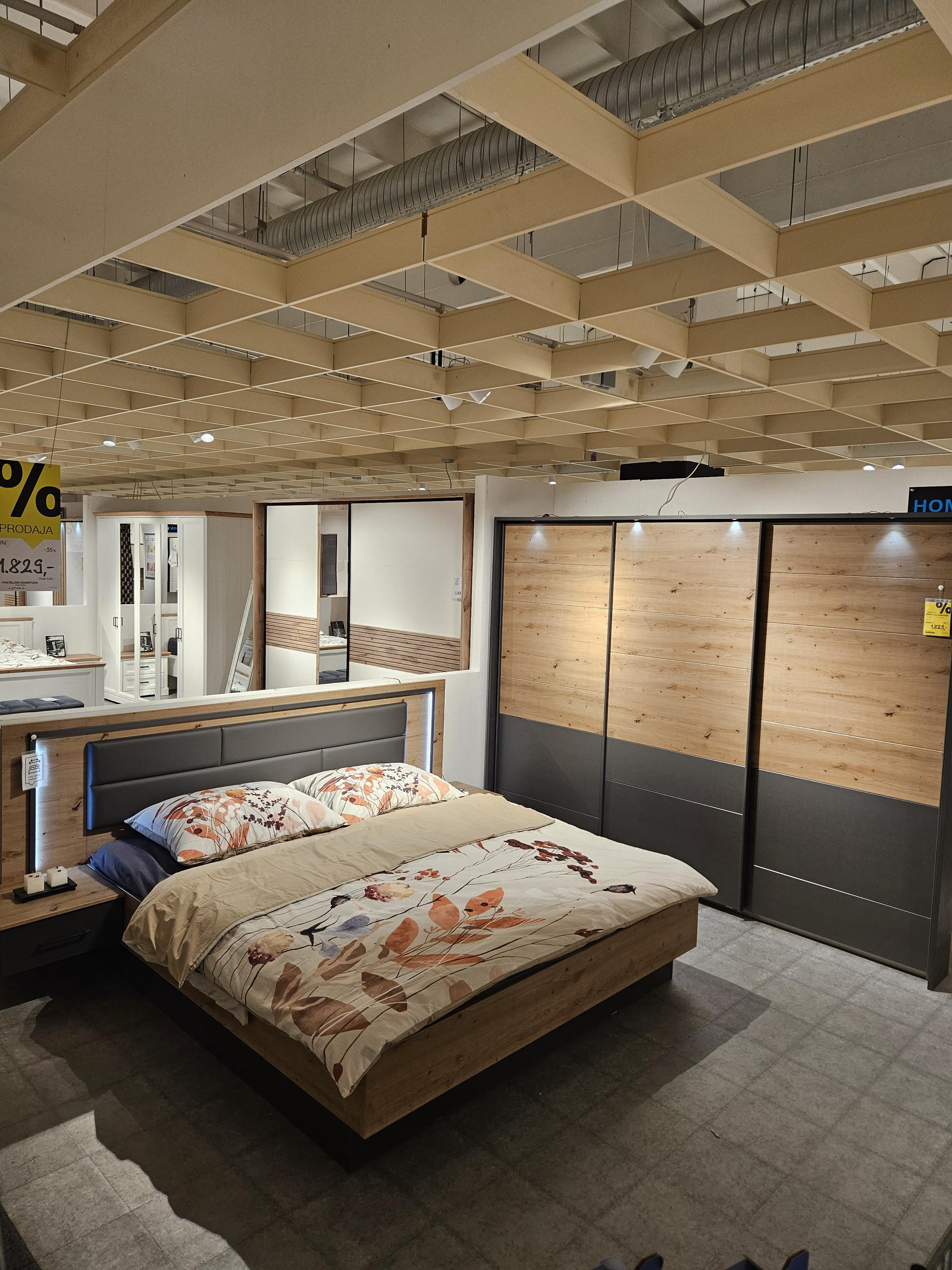 SPALNICA BILBAO - Hom`in