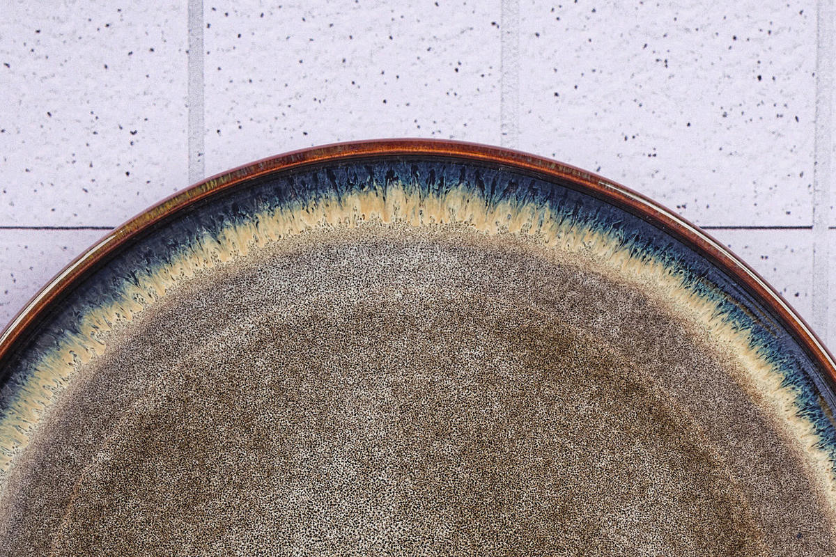 SERVIERPLATTE Genesis Ø33cm - Basalt - Braun, Keramik (33/3.5/33cm) - Björn