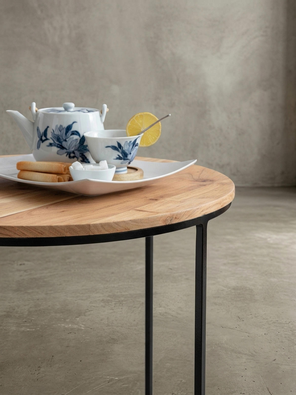 COUCHTISCH Naturholz mit stabiler Konstruktion und runder Ablage, Belastbarkeit 50 kg - Beige/Schwarz, Holz/Metall (60/60/43cm) - KADIMA DESIGN