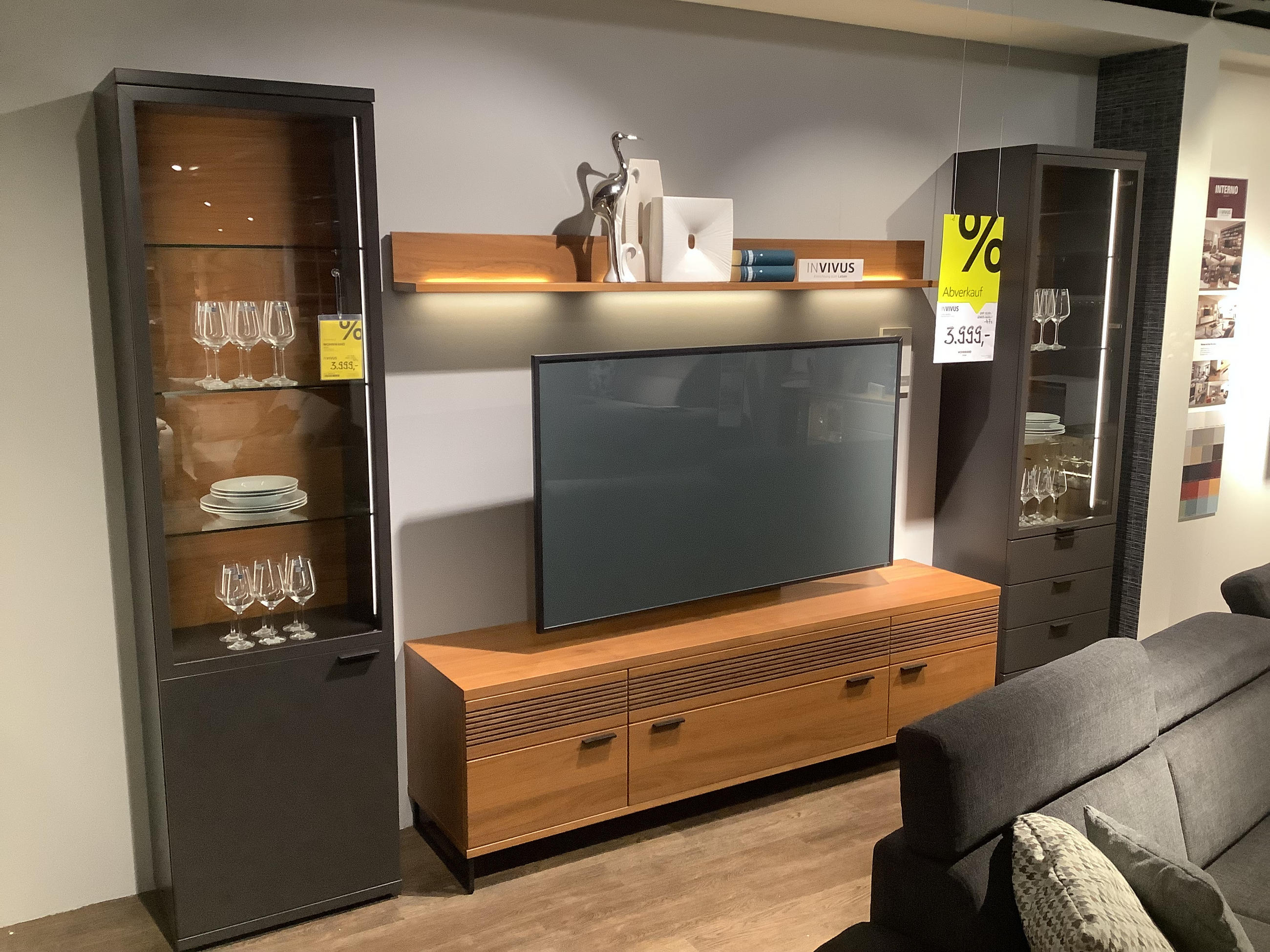 WOHNWAND INTERNO - Invivus