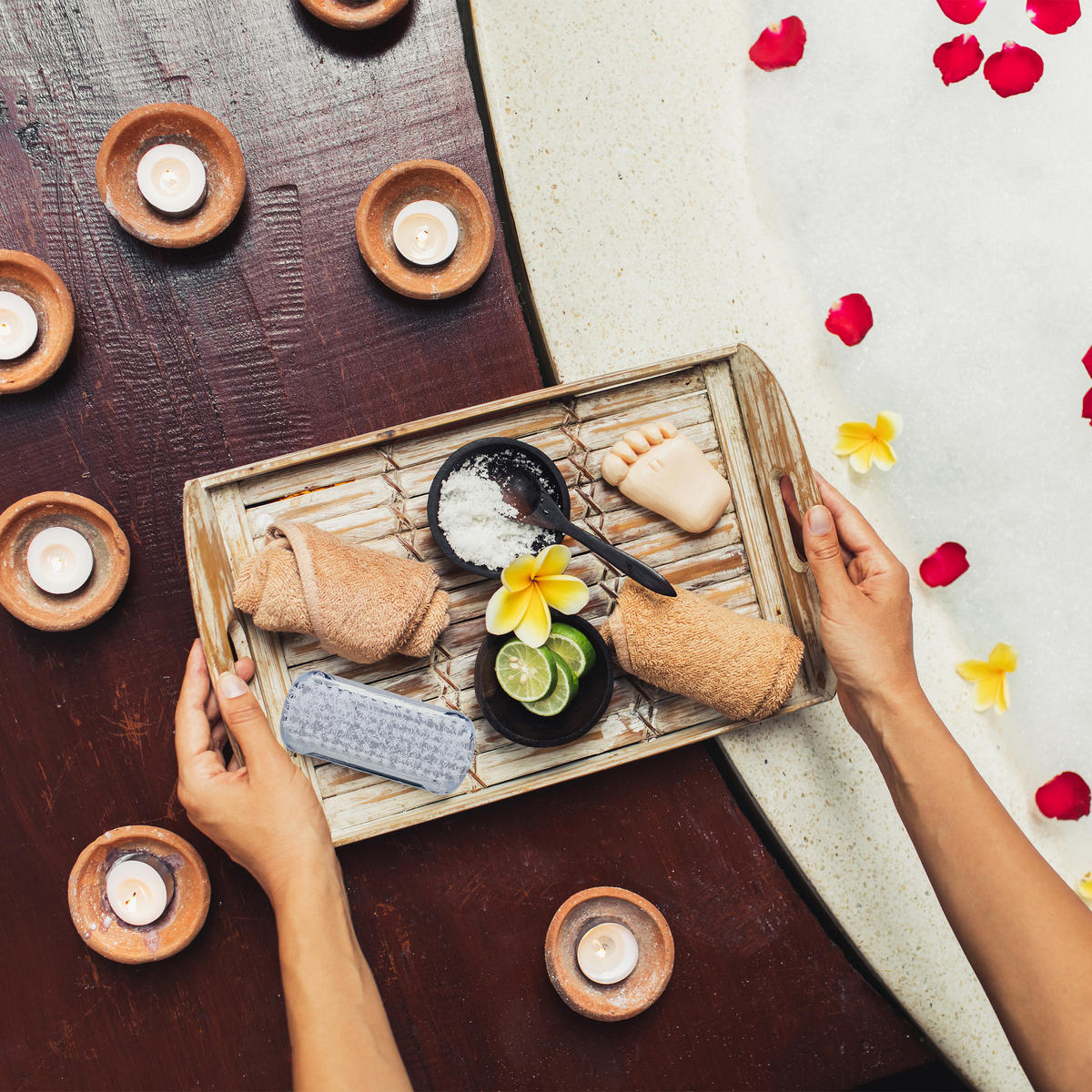 8XKARTÁČEK na nehty - různobarevná, plast (8.5/3.5/3.5cm) - Relaxdays