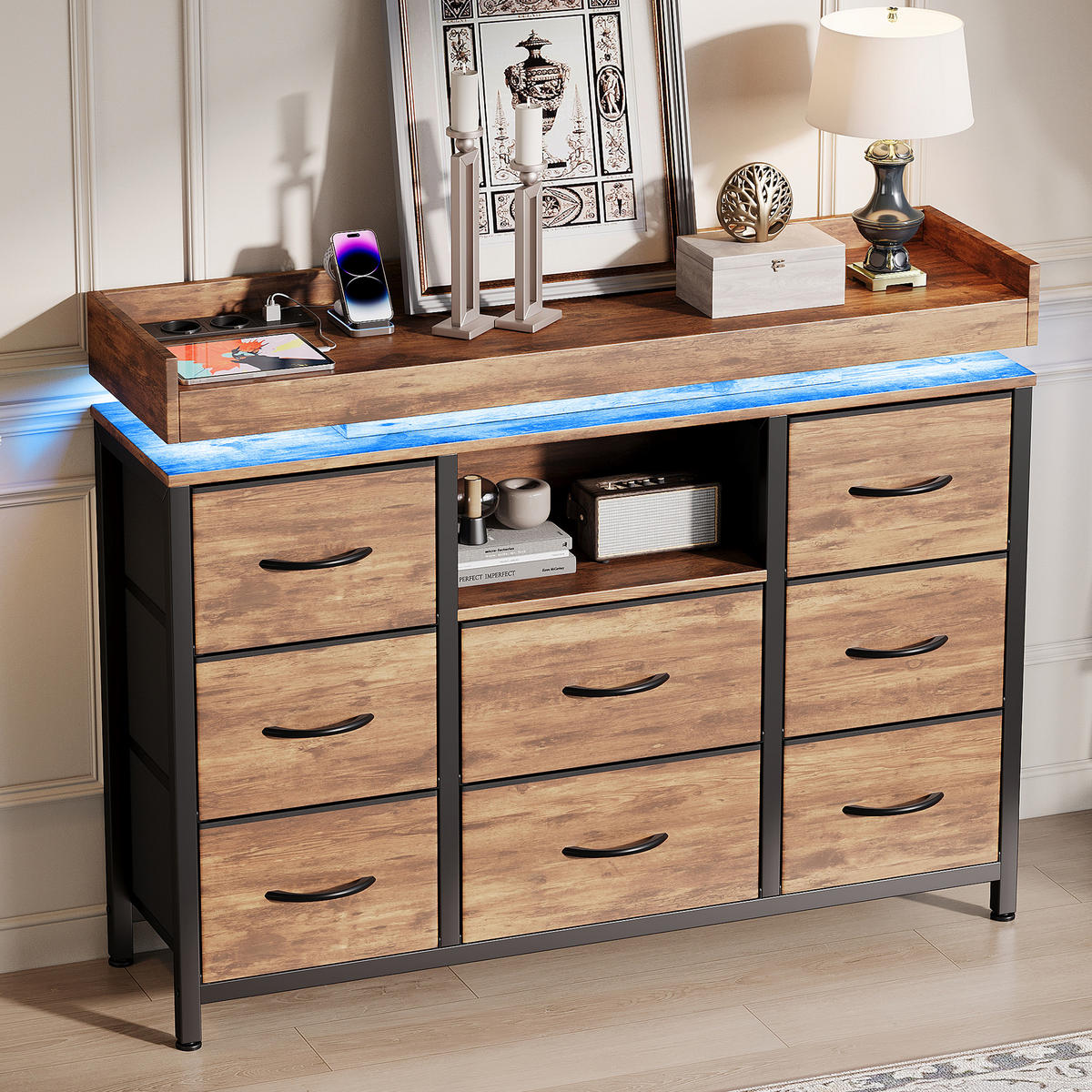KOMMODE Industrie‑Design mit mehrfarbiger LED‑Beleuchtung & Ladestation 30/108/82 cm - Alteiche, Holz (108/82/30cm) - Joyfair