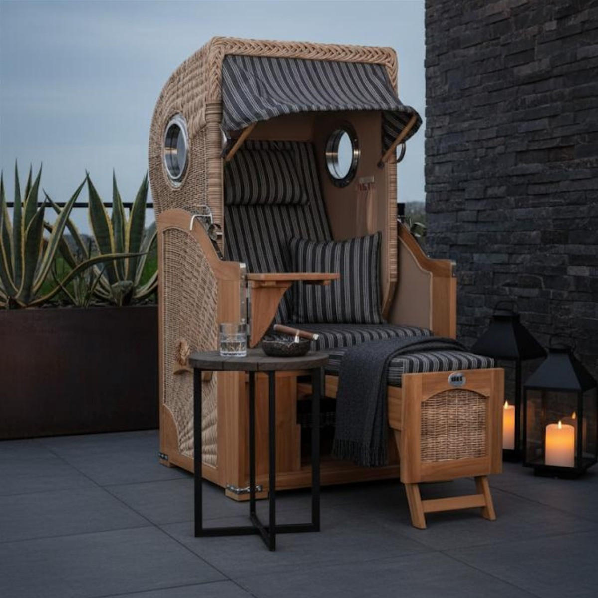 STRANDKORB Düne 1 Sitzer Teak PE Shell - Schwarz/Braun, Holz/Textil (96/165/80cm) - Mr. Deko